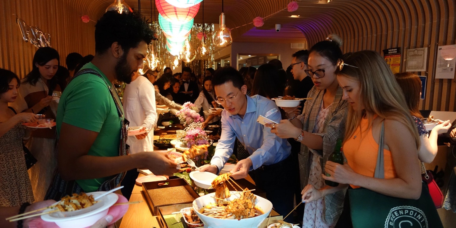 an buffet thua mua anh 3