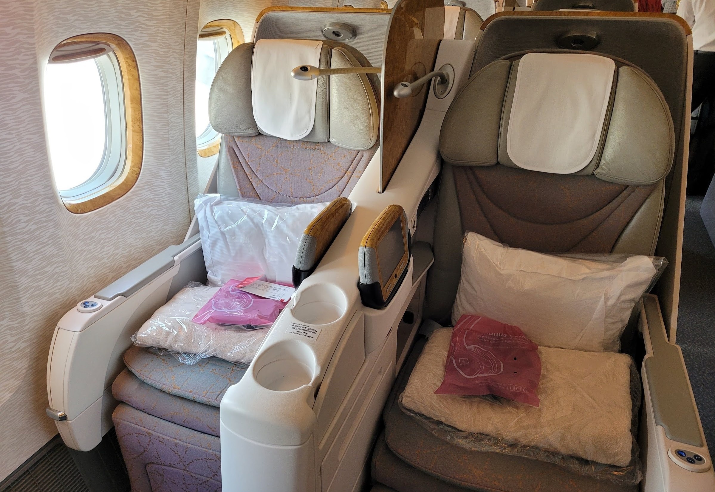 Cu lua ve hang thuong gia cua hang hang khong 5 sao hinh anh