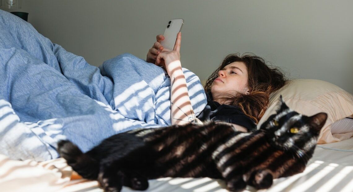 nam dai tren giuong anh 2