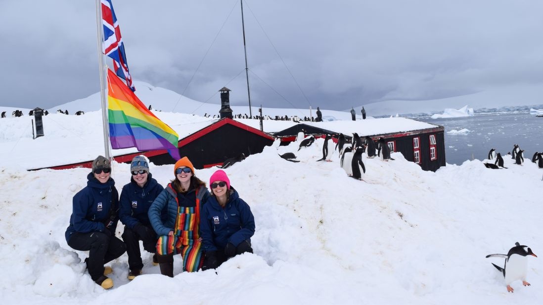 lam viec o Nam Cuc anh 1