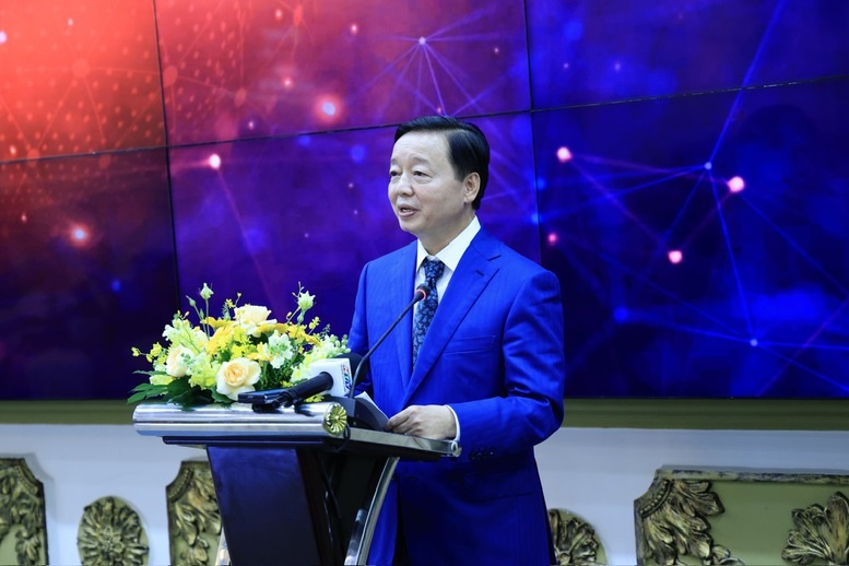 tap doan AMD,  ban dan,  vi xu ly,  UBND TP.HCM anh 2