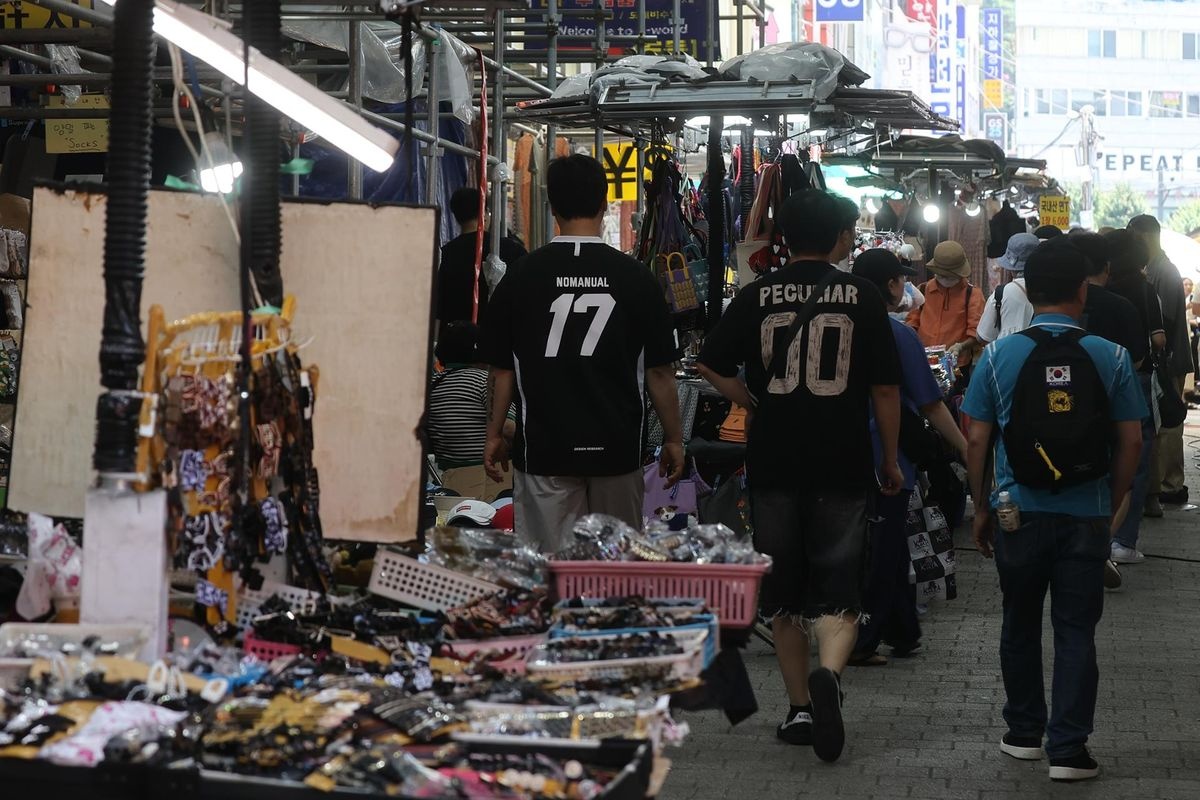 Han Quoc sap phat tien mat cho nguoi dan hinh anh