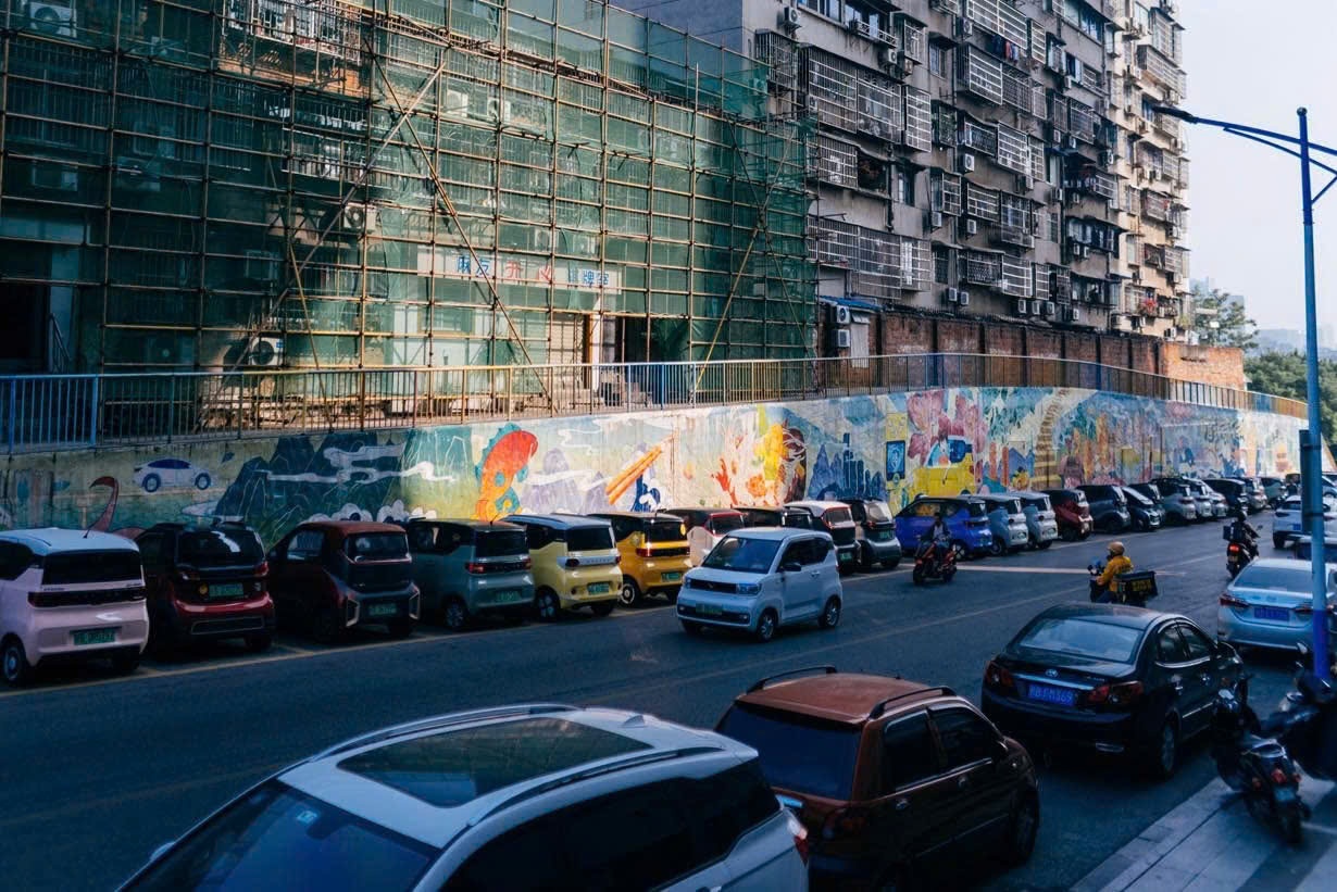 3 cong ty Trung Quoc 'kiem' duoc 70 ty USD giua khung hoang dau mo hinh anh