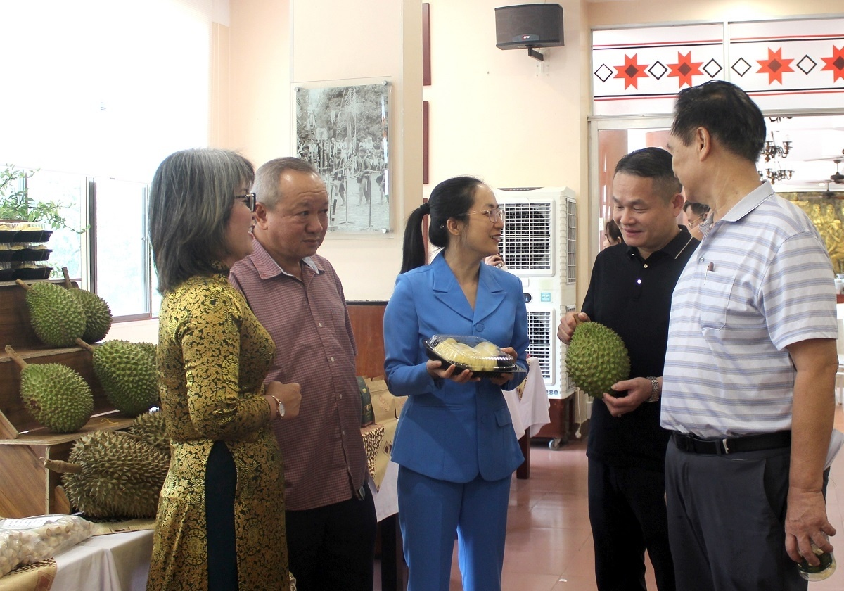 Mat hang sau rieng,  Doanh nghiep Trung Quoc,  Viet - Trung anh 3