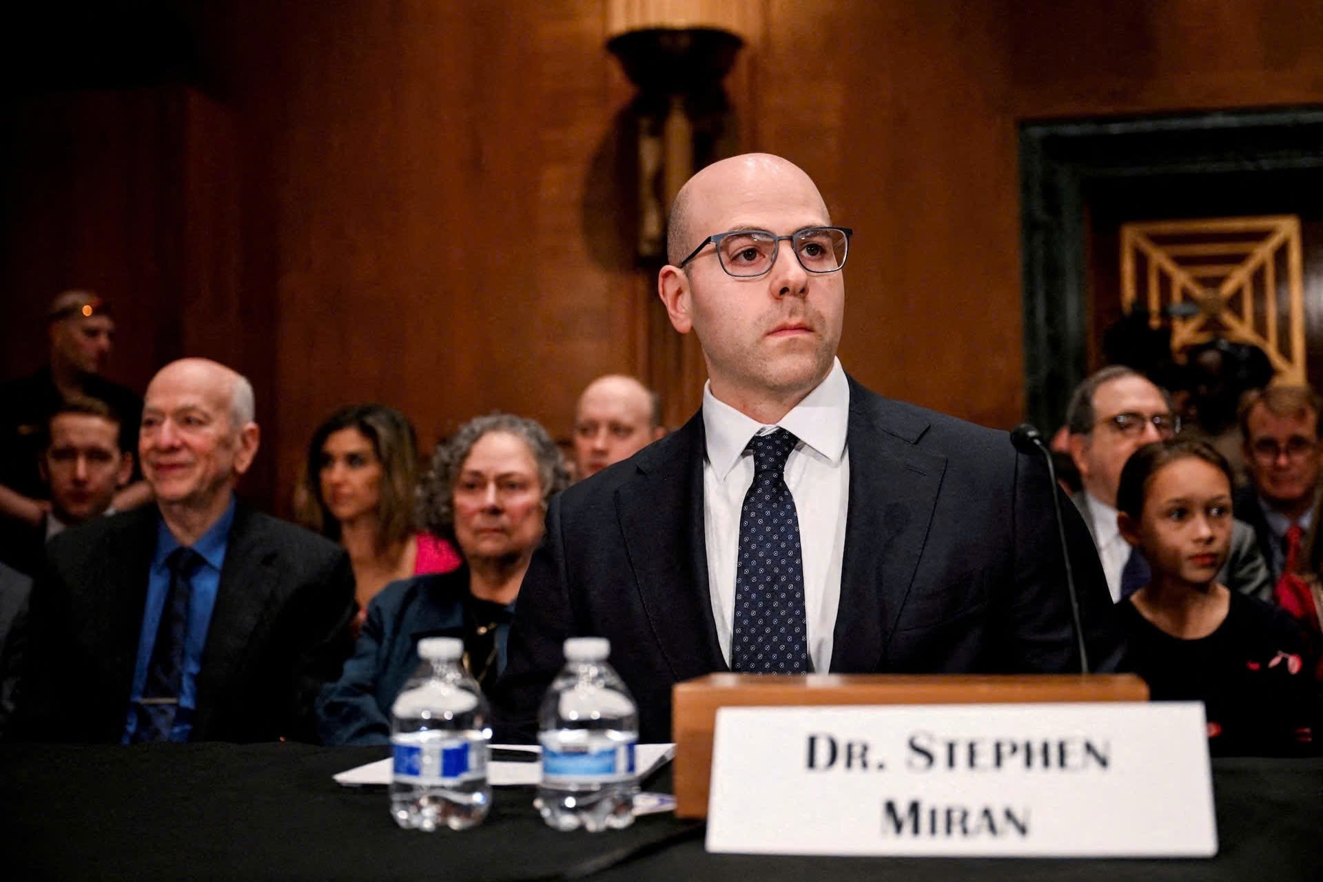 Nguoi ong Trump de cu duoc lam Thong doc Fed hinh anh