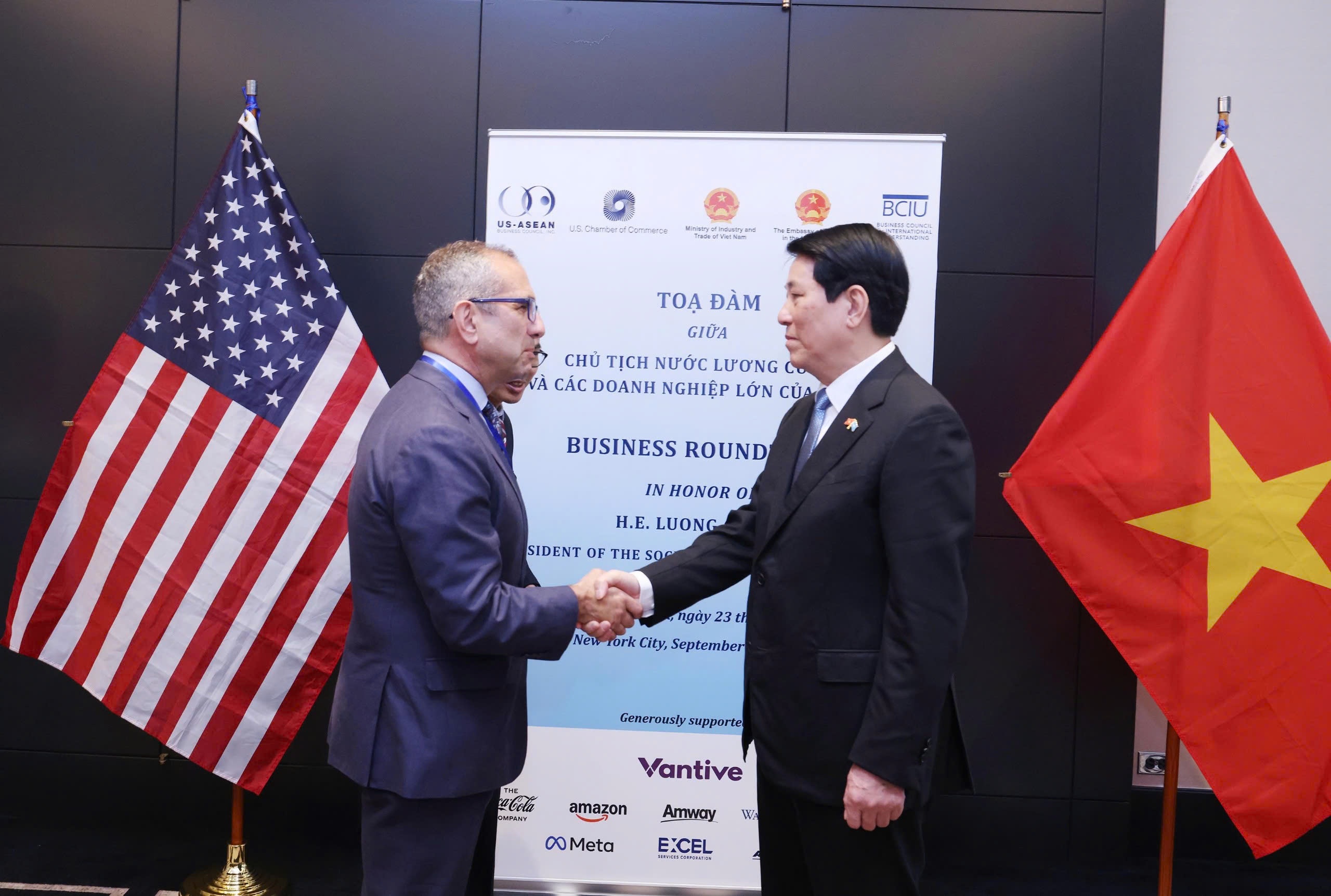 Coca-Cola cam ket dau tu lau dai tai Viet Nam hinh anh