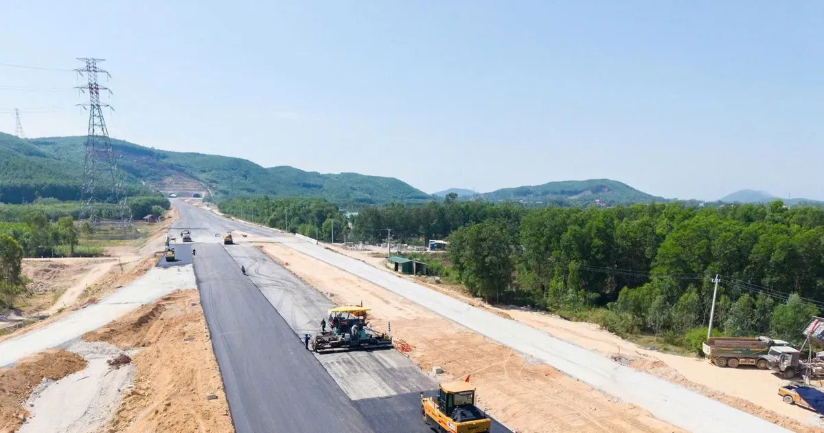 Cao toc Quang Ngai - Hoai Nhon hon 20.000 ty nguy co cham tien do hinh anh