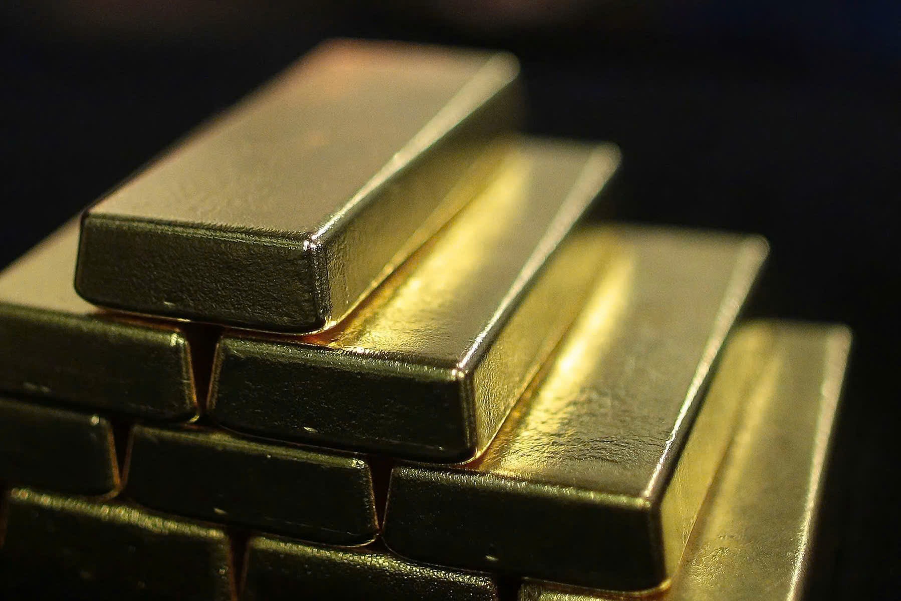 Mat bang moi cua gia vang the gioi hinh anh