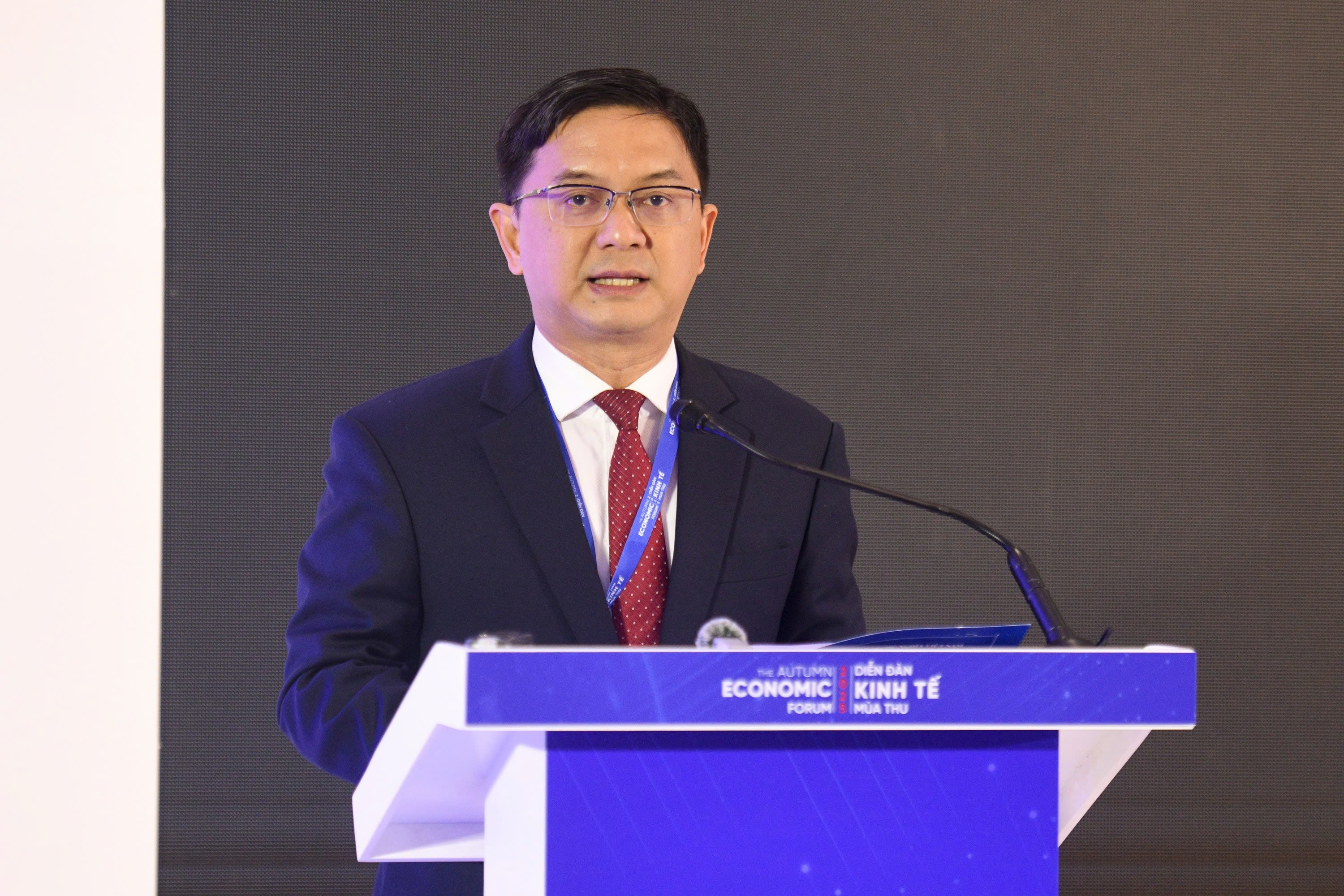 chinh quyen thong minh anh 1