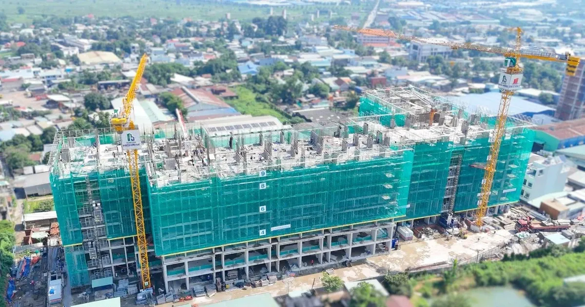 Giua con 'sot' gia loat du an bat dong san gay nhip ban hang hinh anh