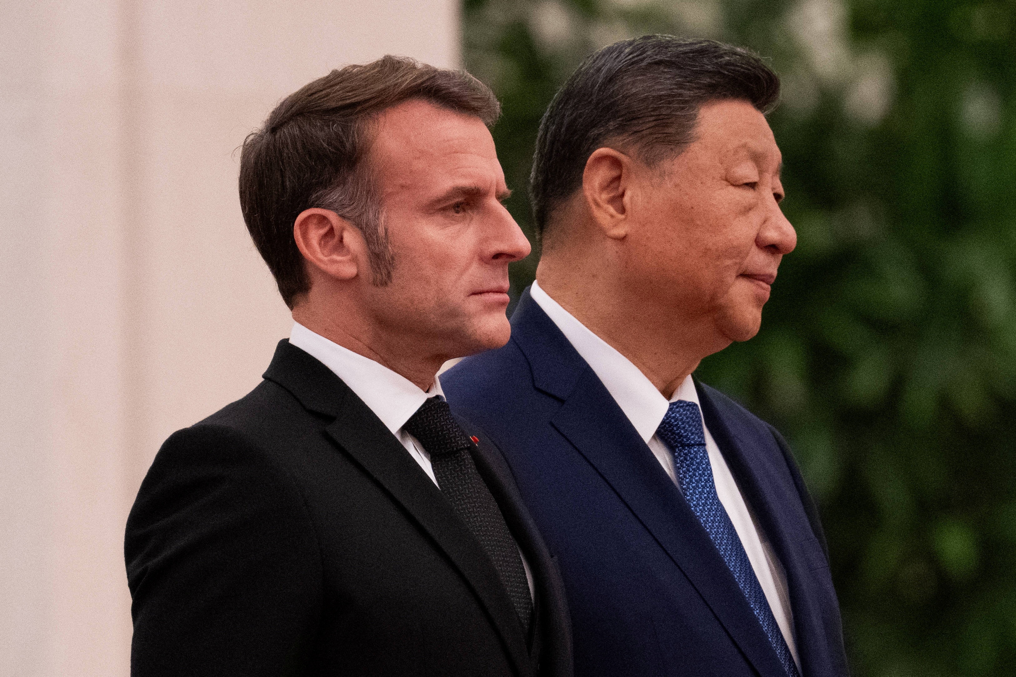 Trung Quoc giua nga ba duong hinh anh