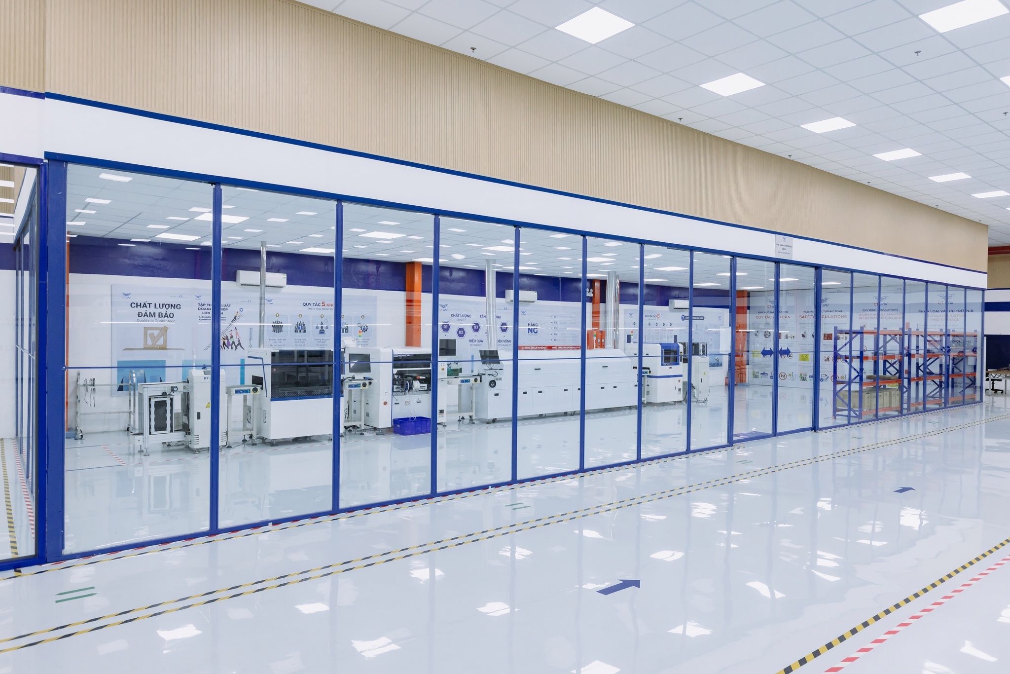 Ai moi thuc su thong linh nen kinh te khong gian can bien? hinh anh