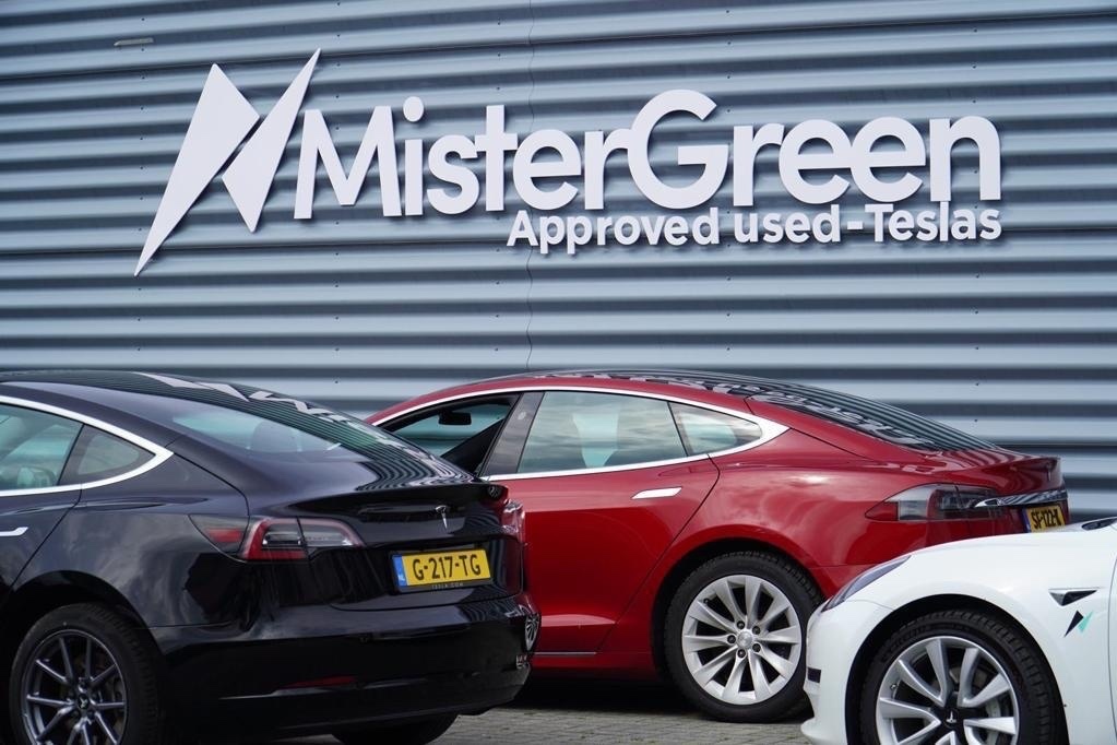 Cong ty 'dat cuoc' vao nguoi giau nhat hanh tinh ben bo vuc pha san hinh anh