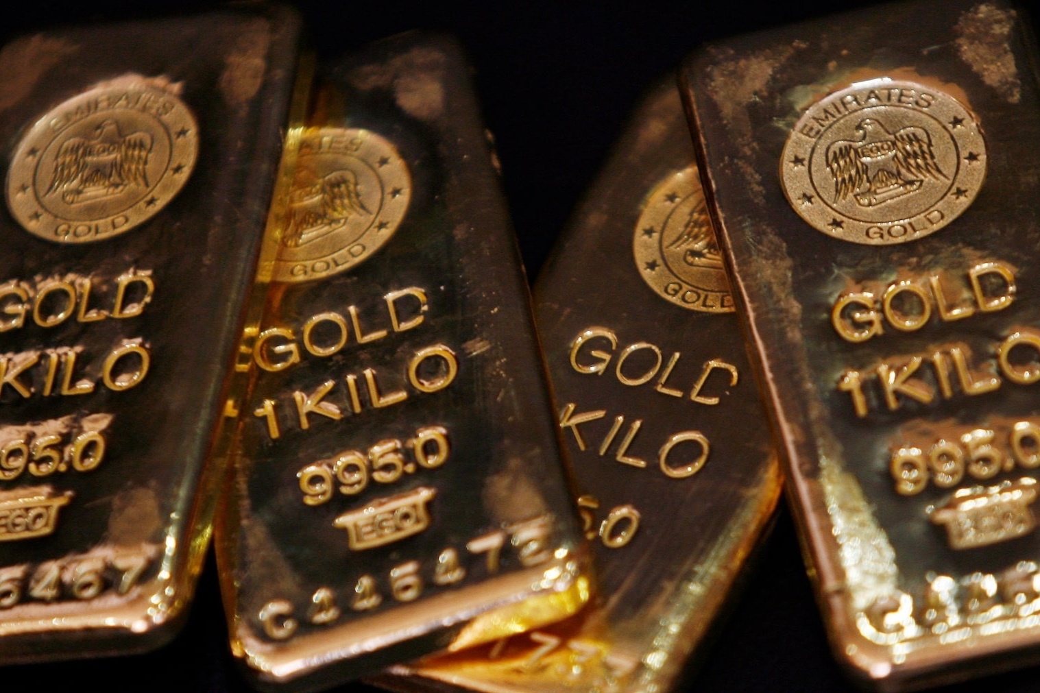 Gia vang the gioi vuot 5.400 USD hinh anh