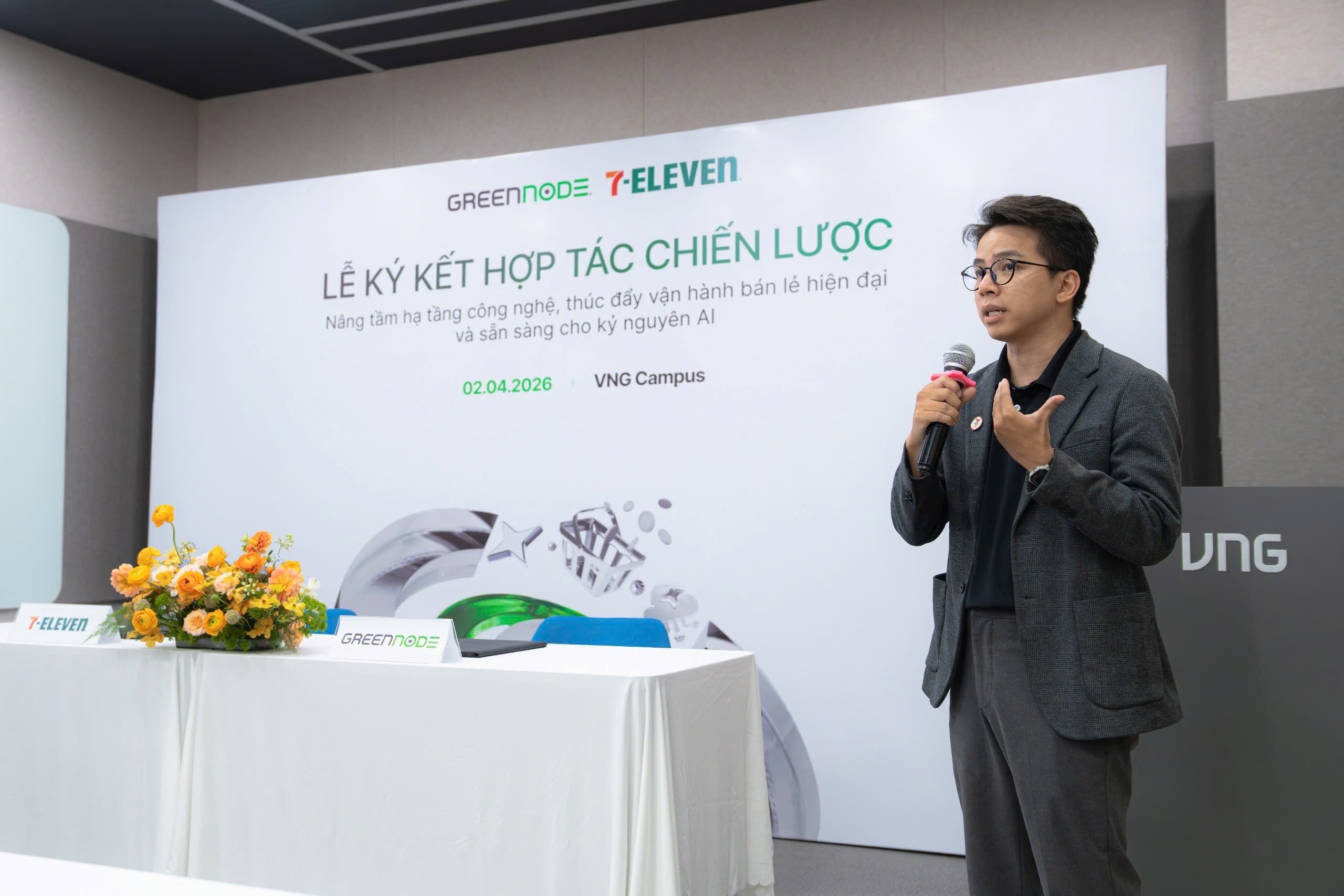 cua hang tien loi anh 1