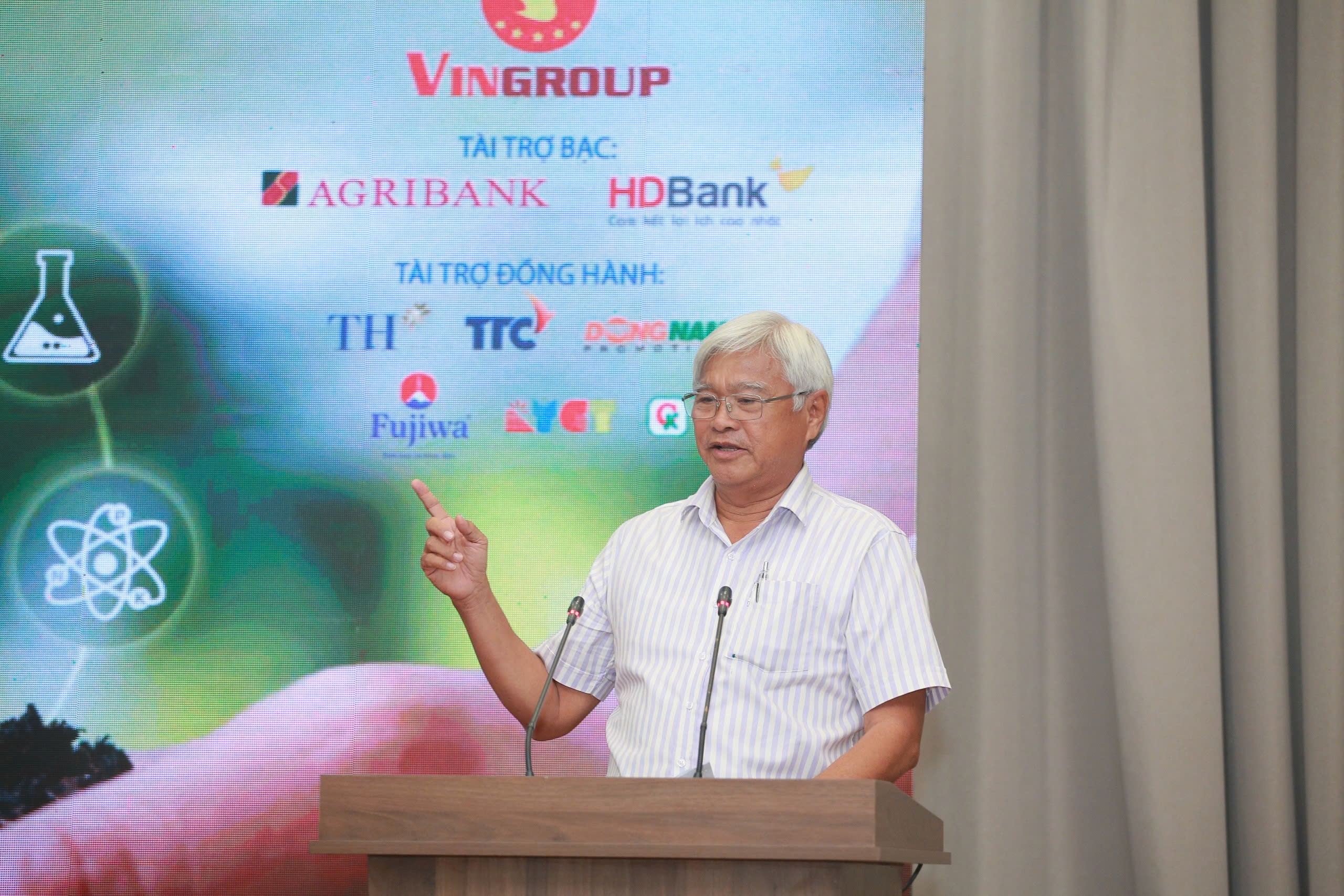 'Vua chuoi' chi ra diem yeu cua nong nghiep Viet Nam hinh anh