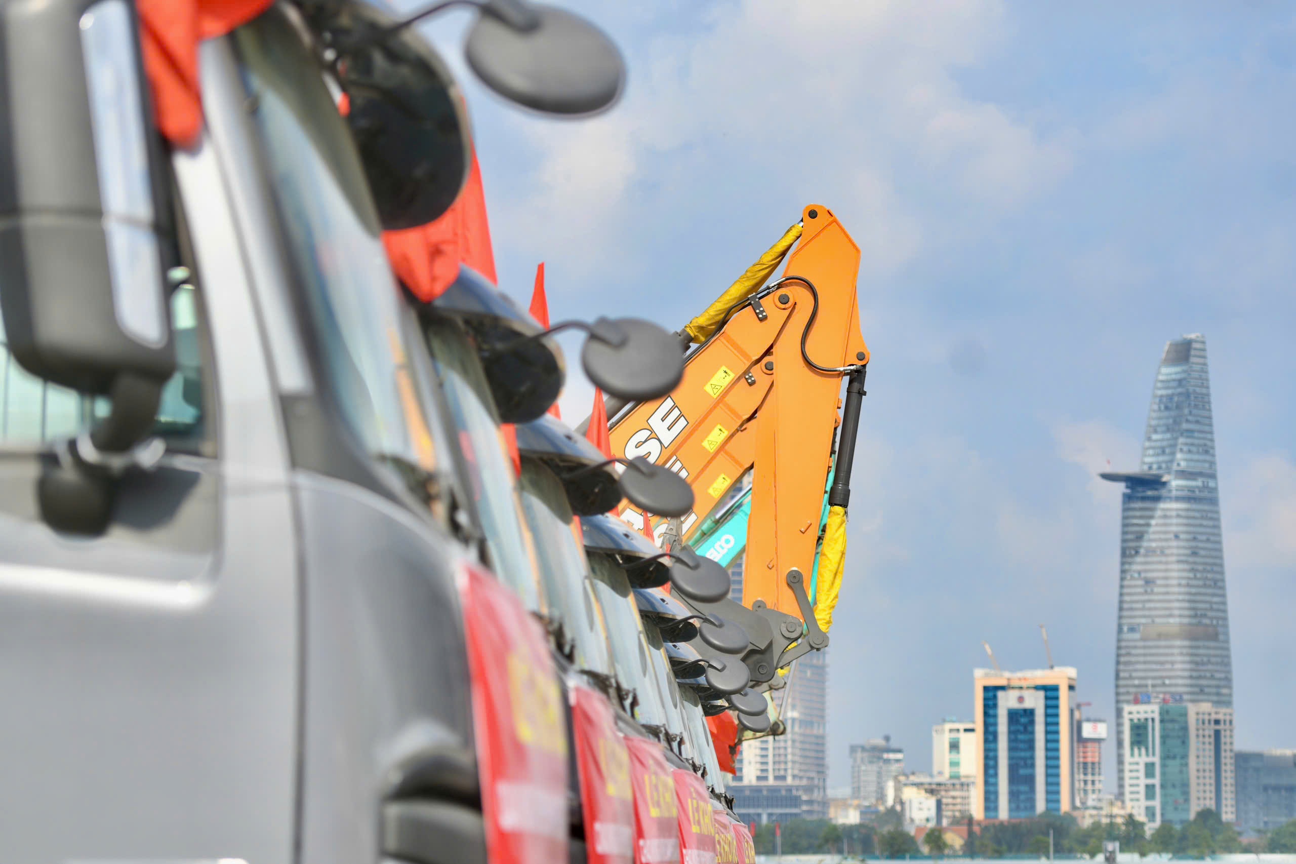 TP.HCM khoi cong, dong tho 4 du an trong diem 142.000 ty sang nay hinh anh