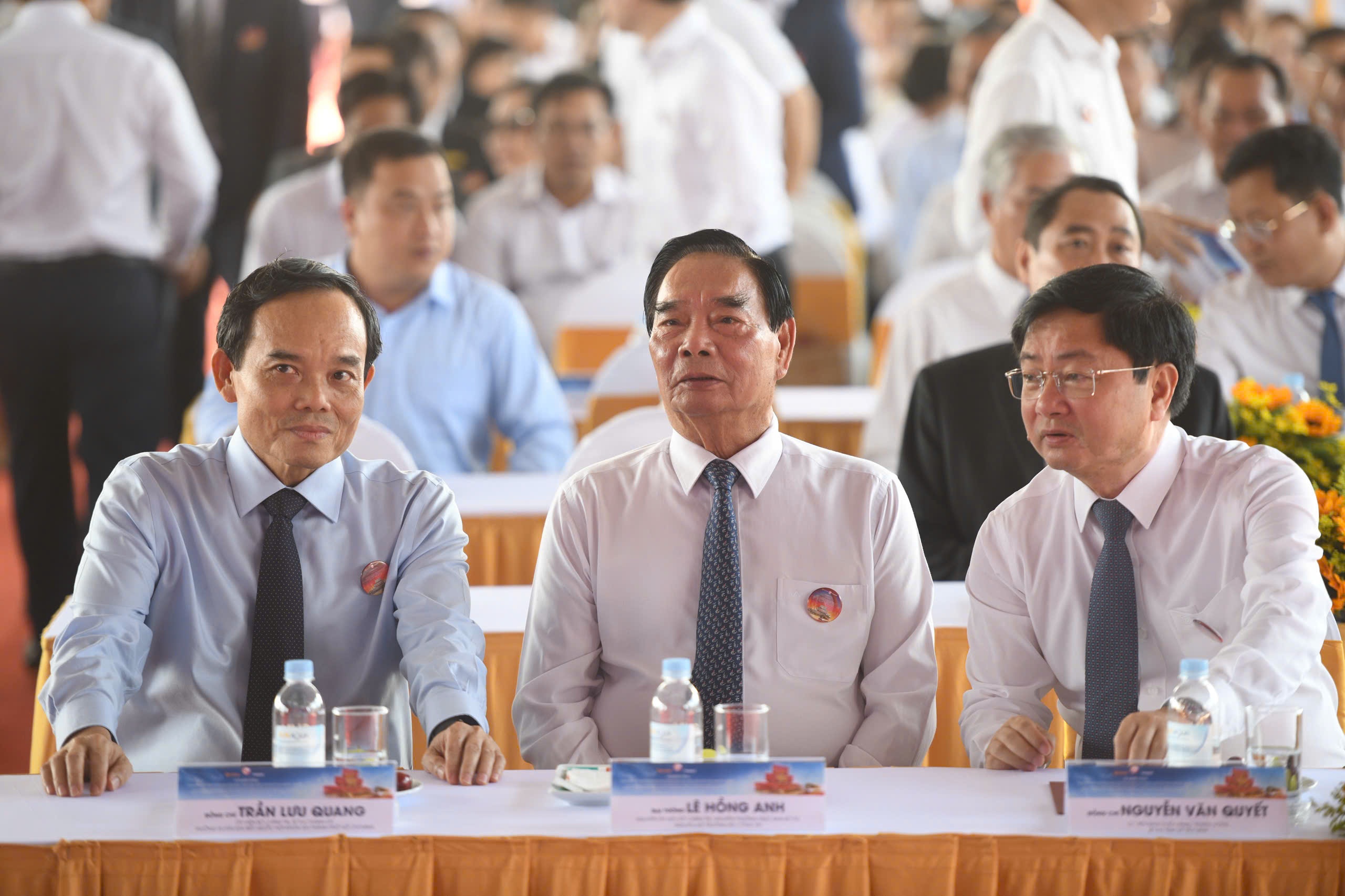 Bi thu TP.HCM Tran Luu Quang du le khoi cong Quang truong trung tam hinh anh