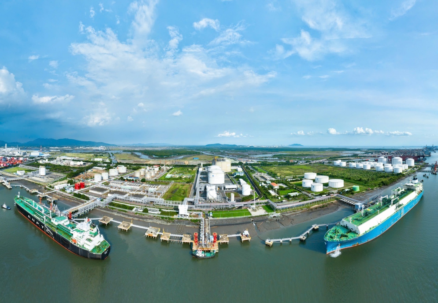 PV GAS giu vung nguon cung LNG, LPG cho thi truong nang luong Viet Nam hinh anh