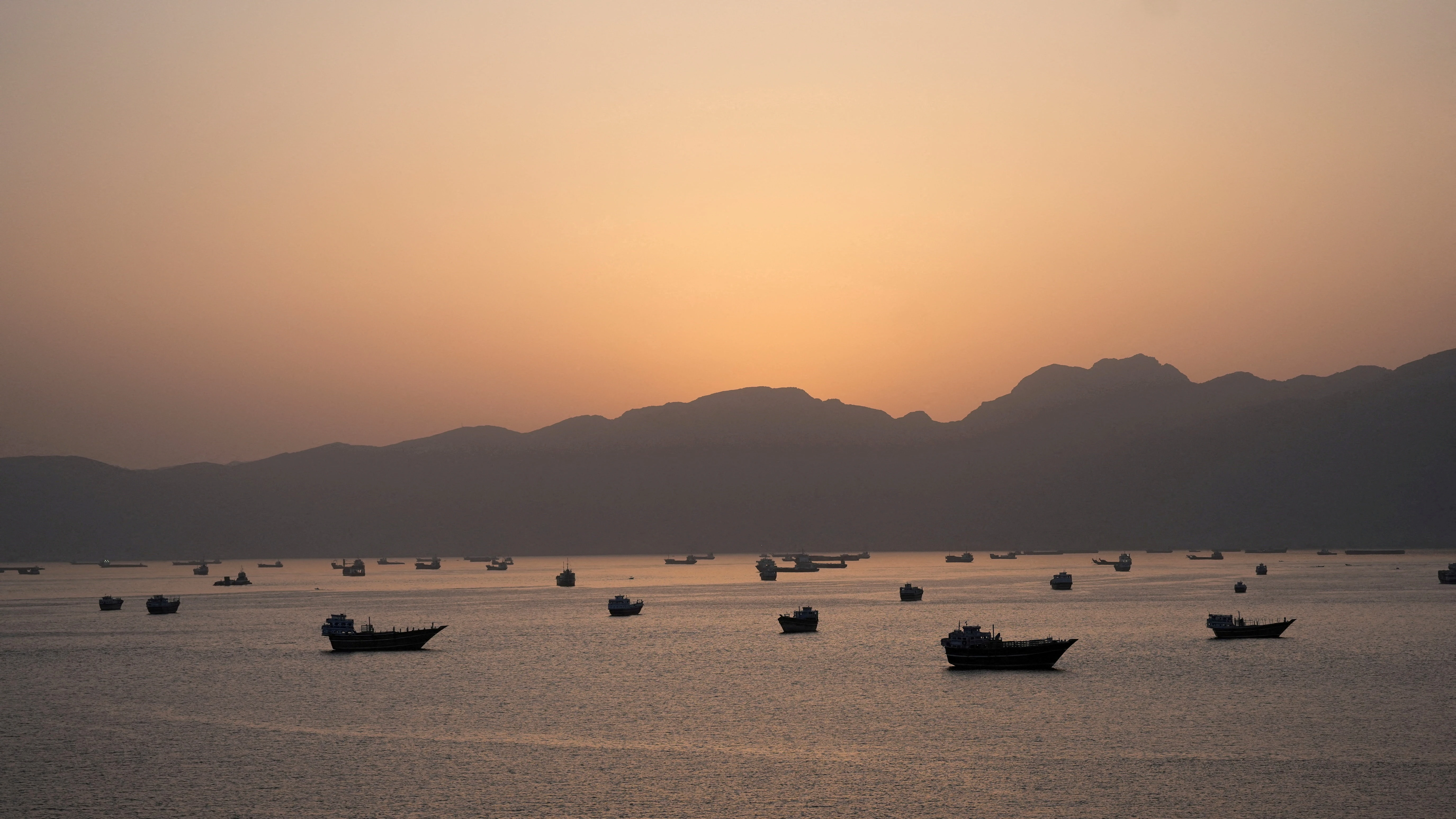'125 ty USD' mac ket tai Hormuz hinh anh