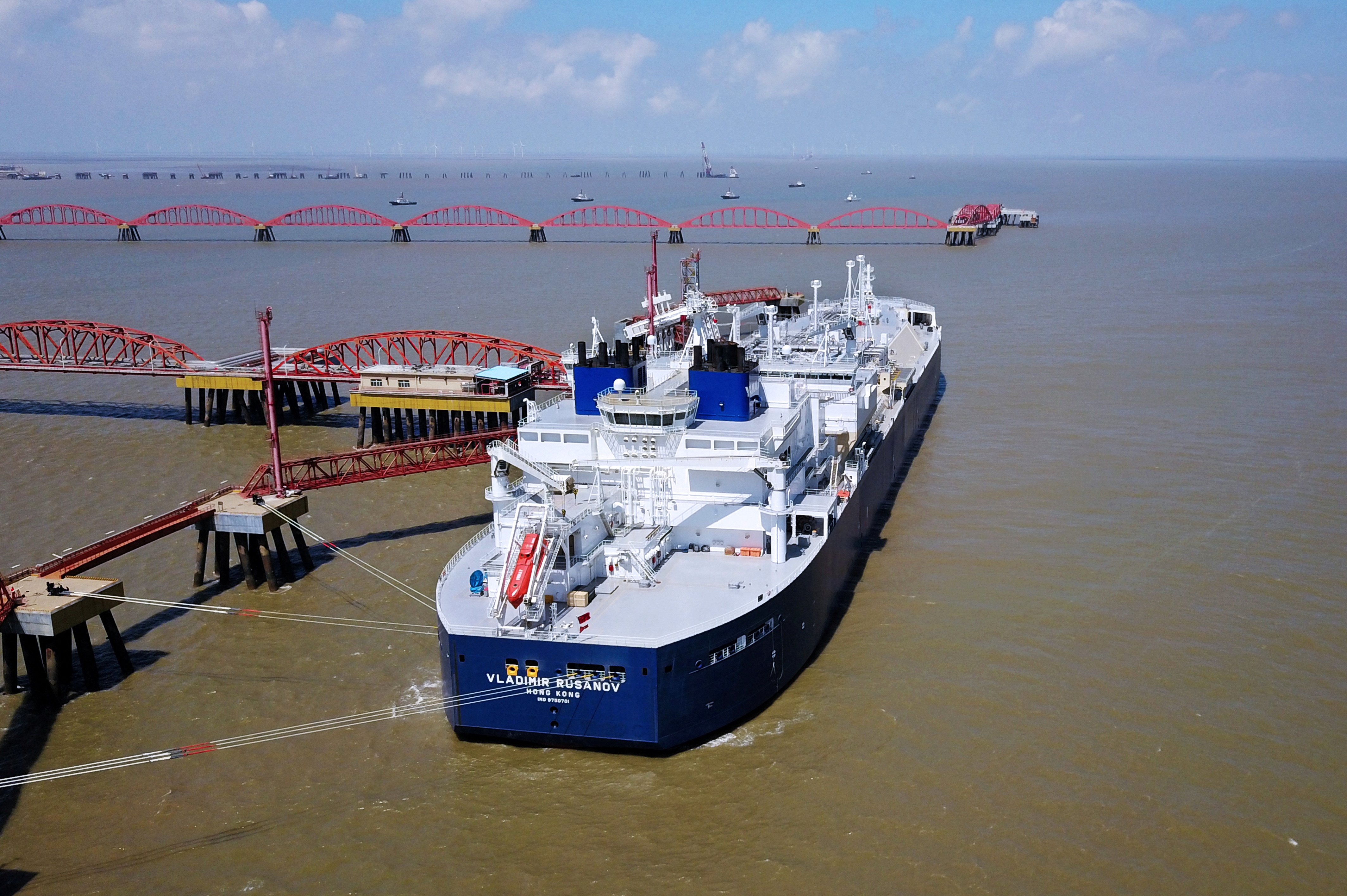 EU mua lượng khí LNG kỷ lục từ Nga