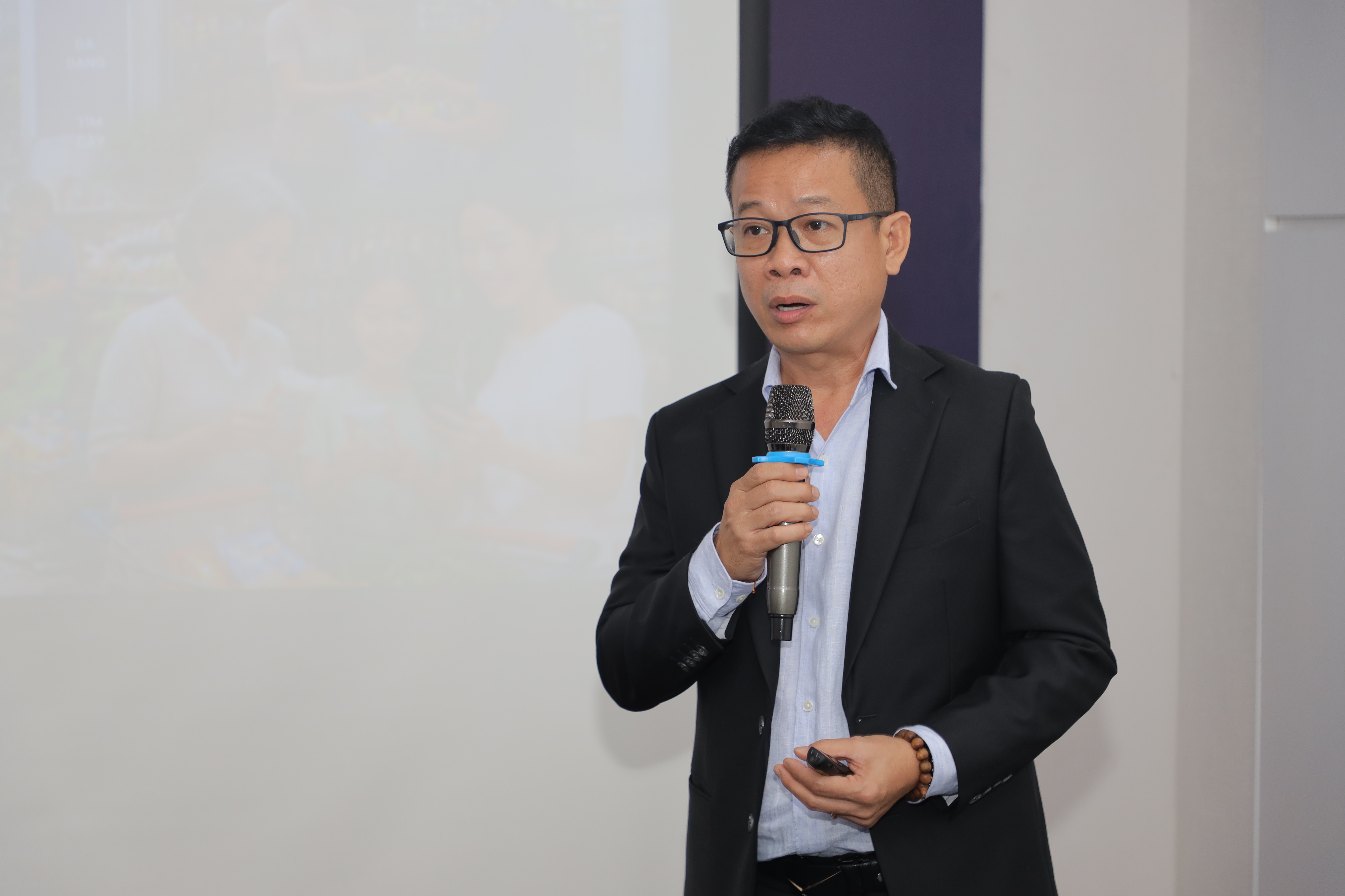 si&ecirc;u thị mini  ảnh 2