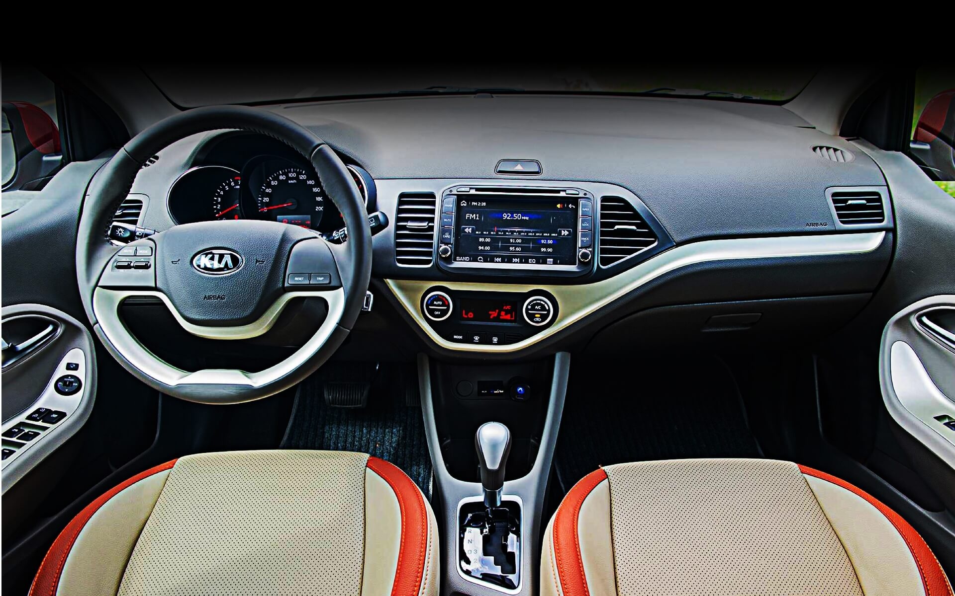 So sánh Hyundai i10 và KIA Morning ảnh 7 So sanh Hyundai i10 va KIA Morning anh 7