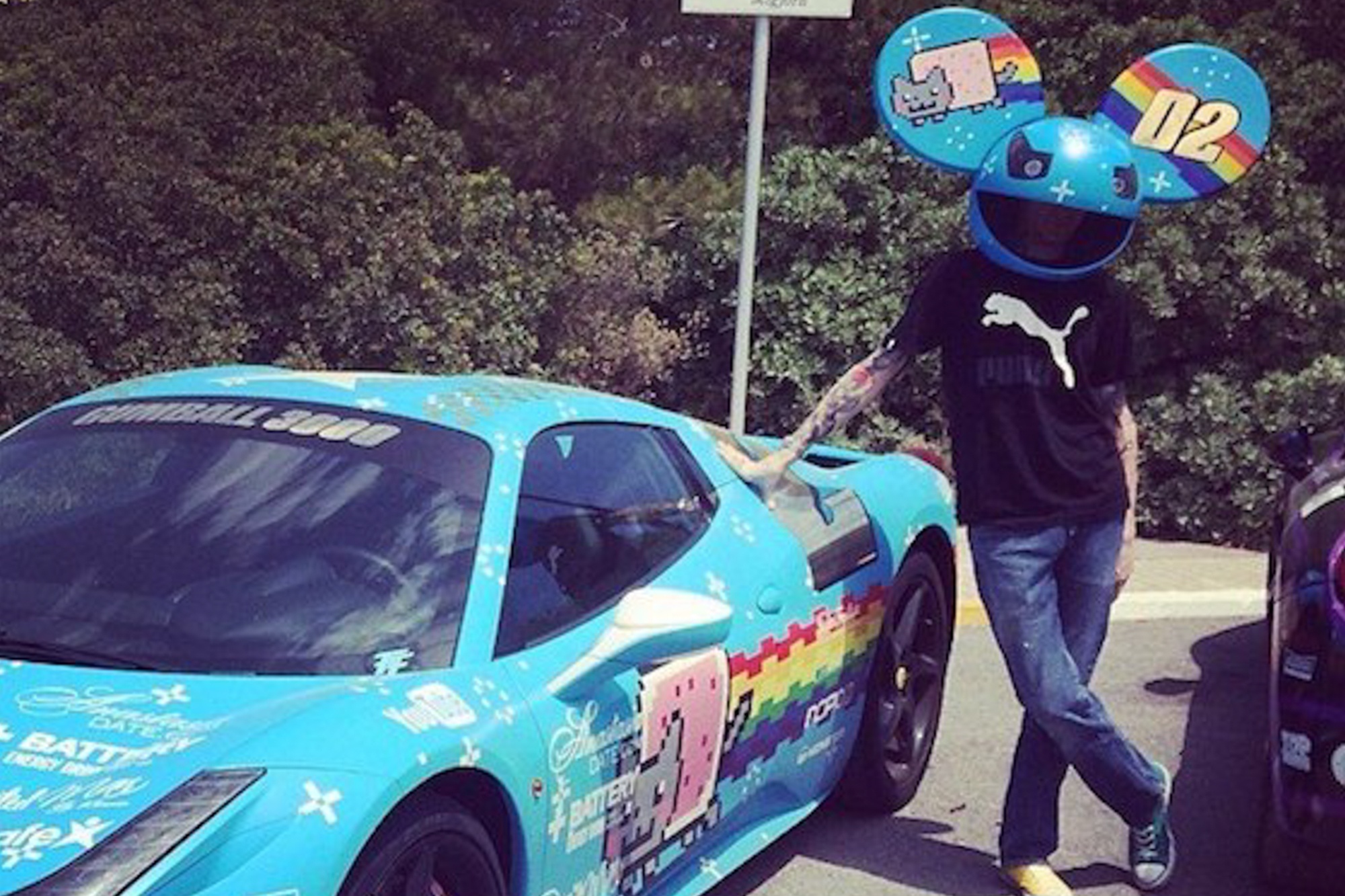 Nhung nguoi noi tieng tung bi Ferrari 'cach mat' hinh anh