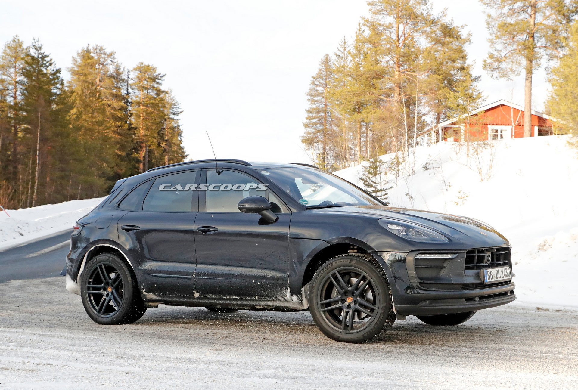 Porsche Macan 2022 lộ diện ảnh 3 Porsche Macan 2022 lo dien anh 3