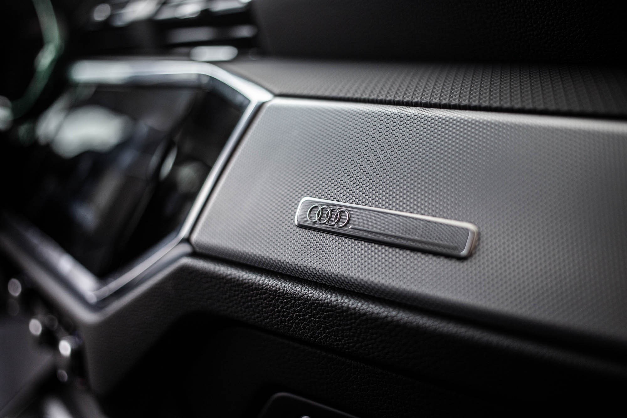 Chi tiết Audi Q3 2020 tại Việt Nam ảnh 24 Chi tiet Audi Q3 2020 tai Viet Nam anh 24