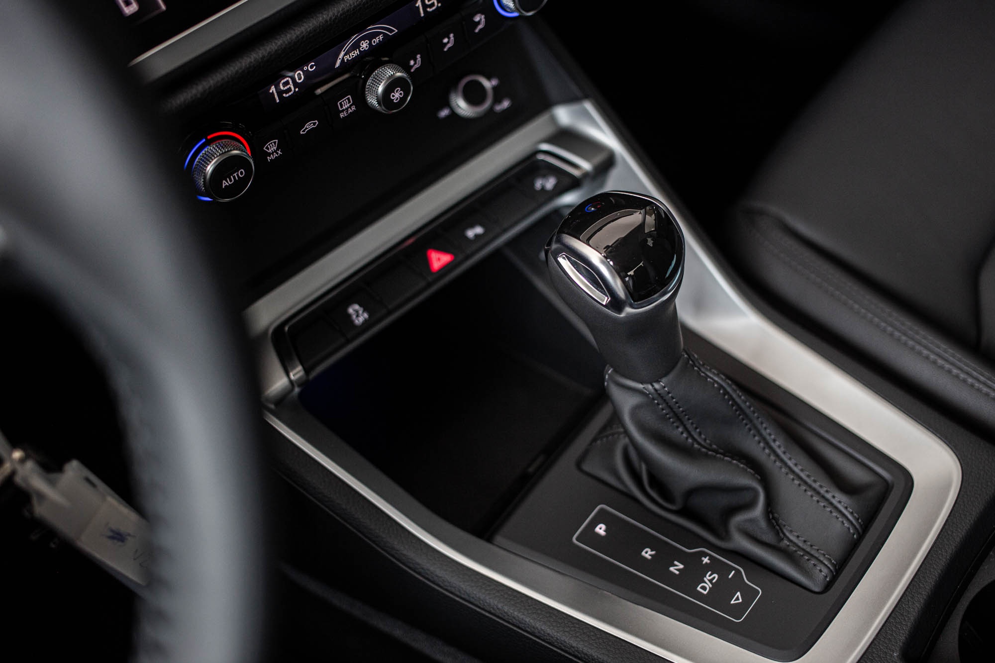 Chi tiết Audi Q3 2020 tại Việt Nam ảnh 18 Chi tiet Audi Q3 2020 tai Viet Nam anh 18