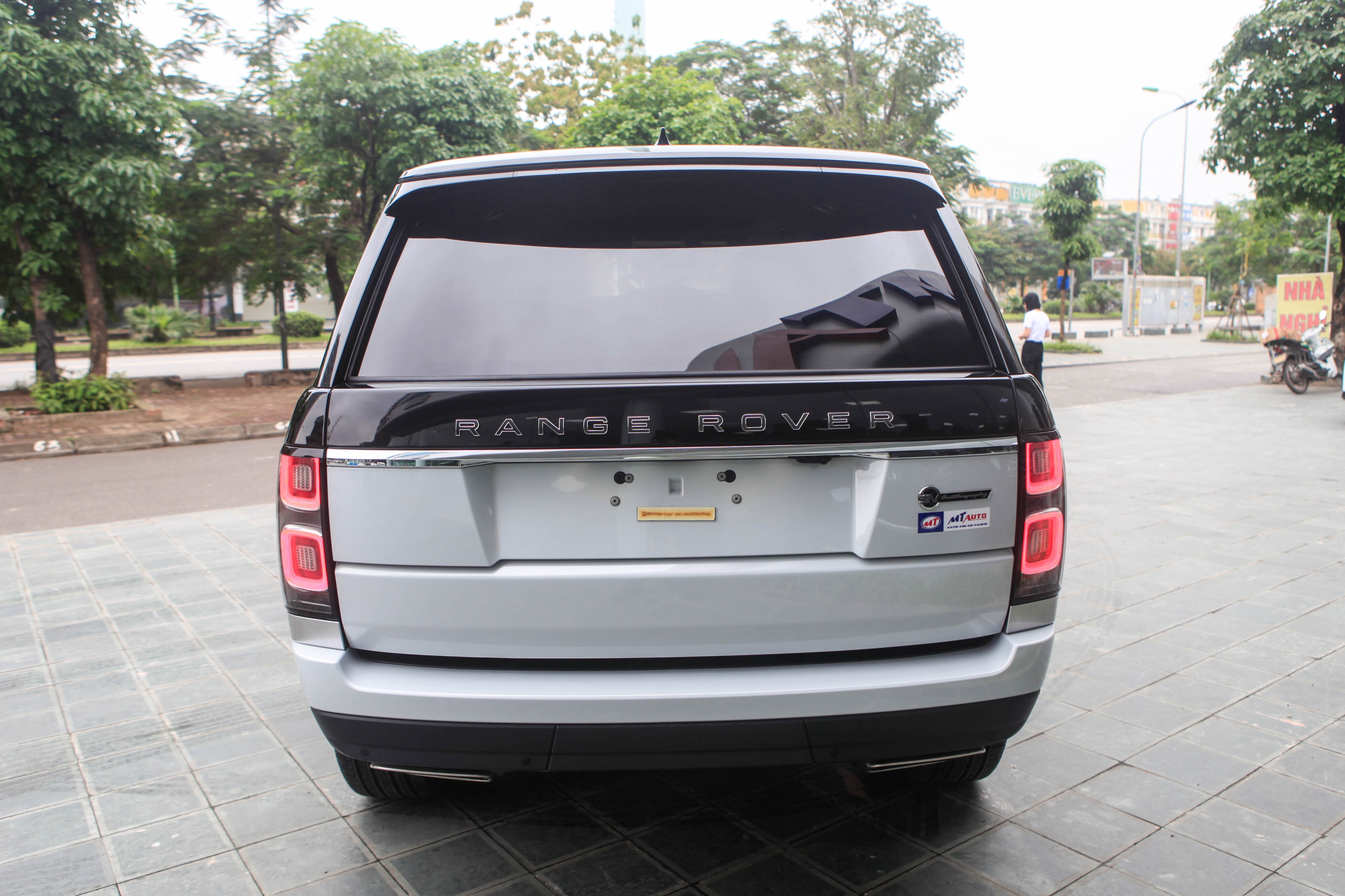Range Rover SVAutobiography LWB 2020 tại Việt Nam ảnh 8 Range Rover SVAutobiography LWB 2020 tai Viet Nam anh 8