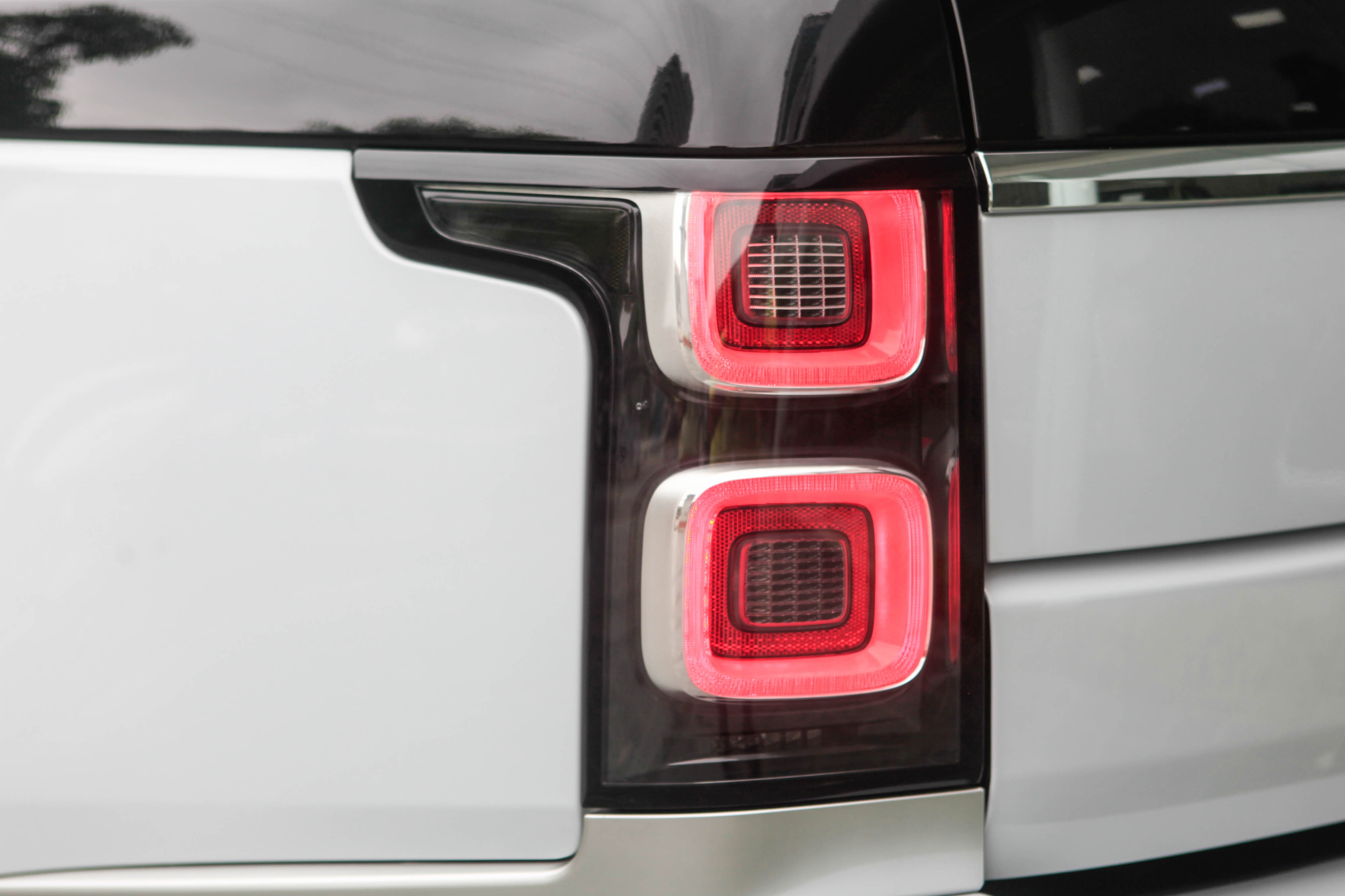 Range Rover SVAutobiography LWB 2020 tại Việt Nam ảnh 9 Range Rover SVAutobiography LWB 2020 tai Viet Nam anh 9