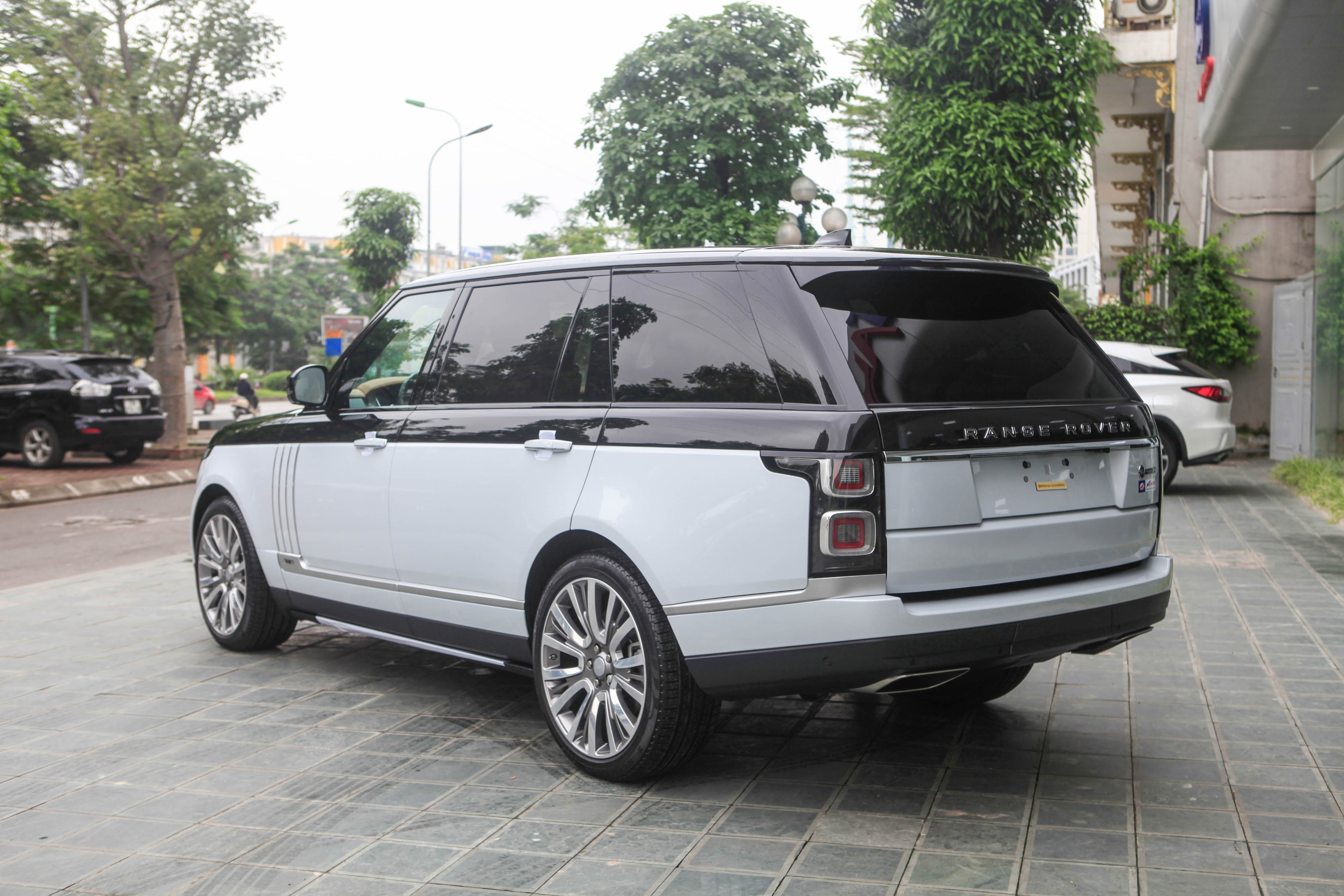 Range Rover SVAutobiography LWB 2020 tại Việt Nam ảnh 7 Range Rover SVAutobiography LWB 2020 tai Viet Nam anh 7