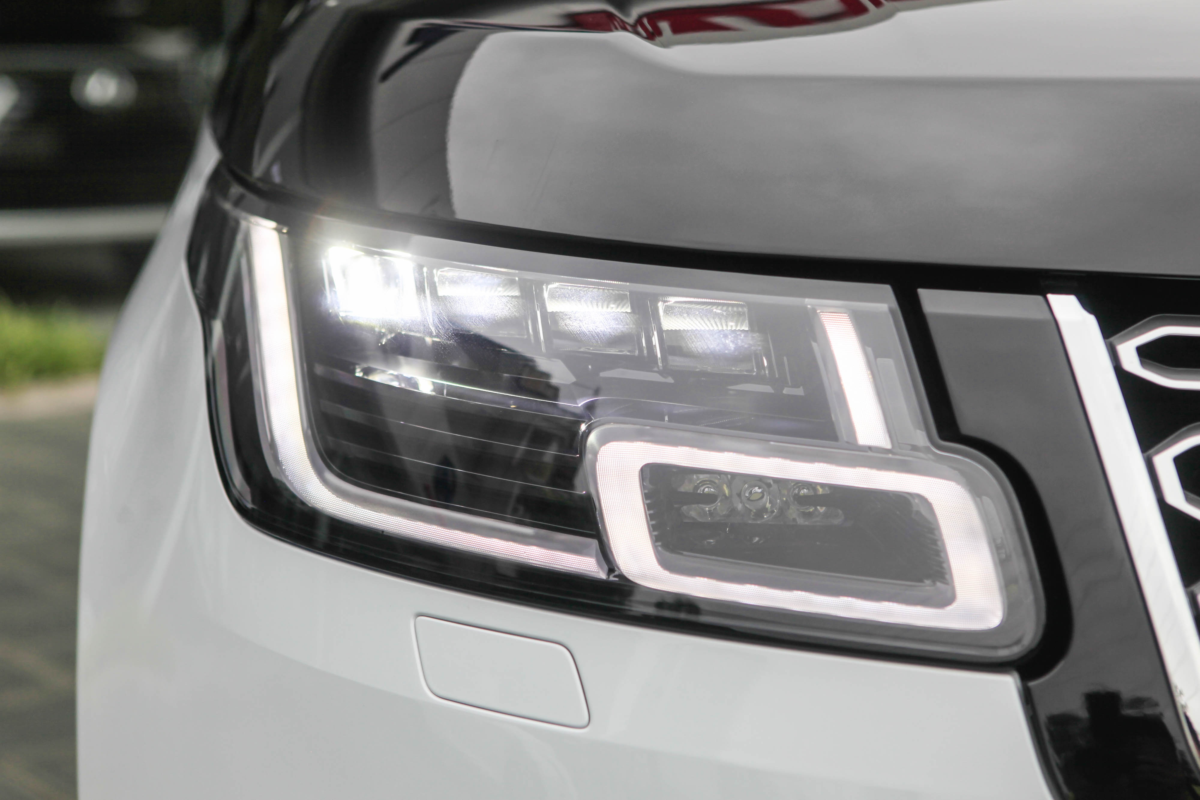 Range Rover SVAutobiography LWB 2020 tại Việt Nam ảnh 4 Range Rover SVAutobiography LWB 2020 tai Viet Nam anh 4