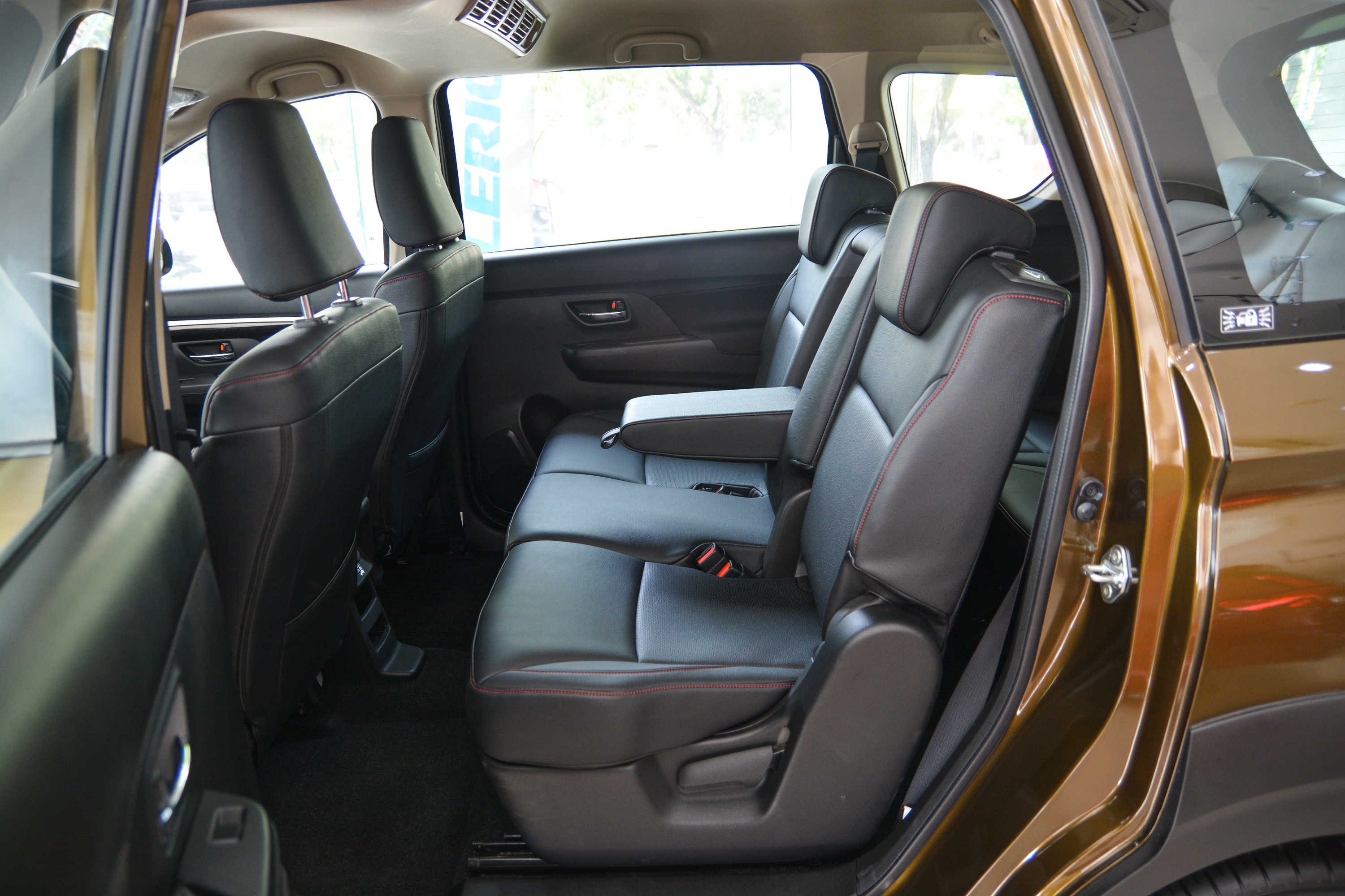 SUV 7 chỗ cỡ nhỏ ảnh 10 SUV 7 cho co nho anh 10