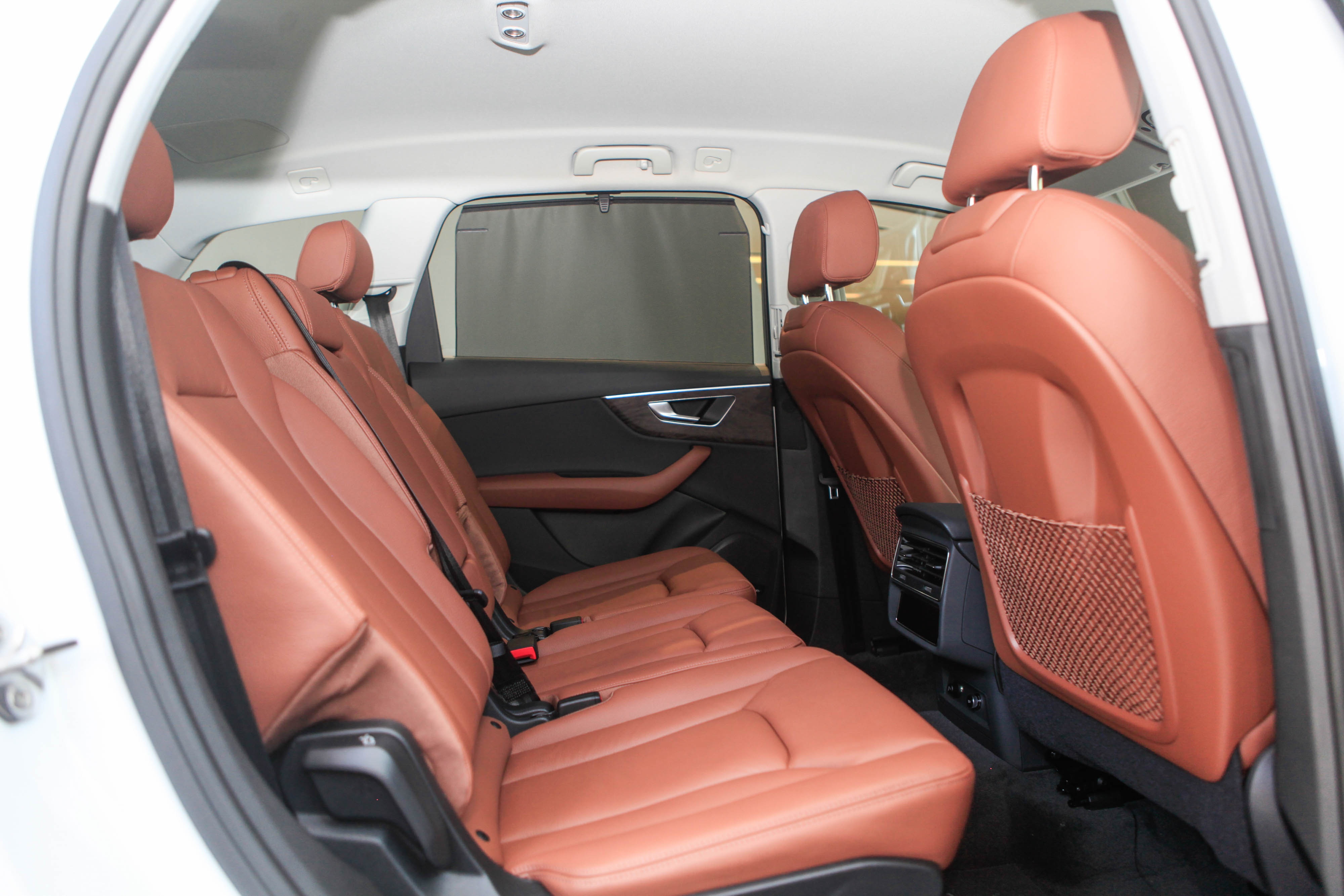 so sánh Audi Q7 và Mercedes-Benz GLE ảnh 11 so sanh Audi Q7 va Mercedes-Benz GLE anh 11