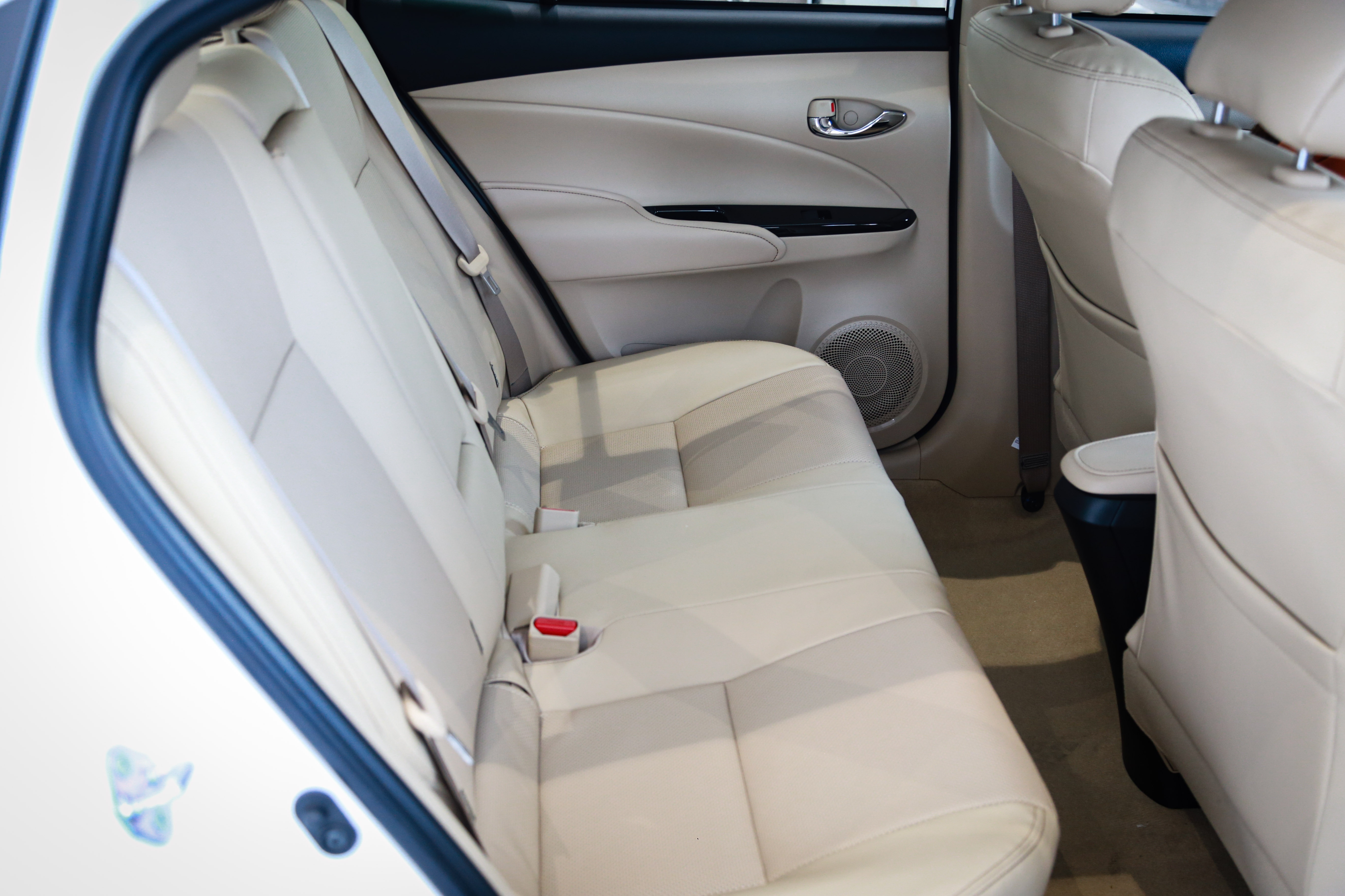 so sánh Kia Soluto và Toyota Vios ảnh 14 so sanh Kia Soluto va Toyota Vios anh 14