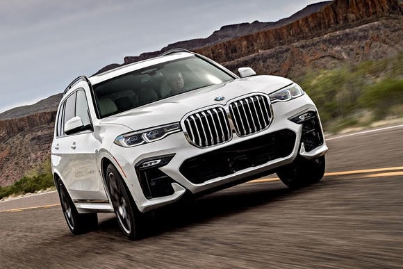 Danh gia BMW X7 M50i 2020 - chiec SUV manh me nhat cua BMW hinh anh