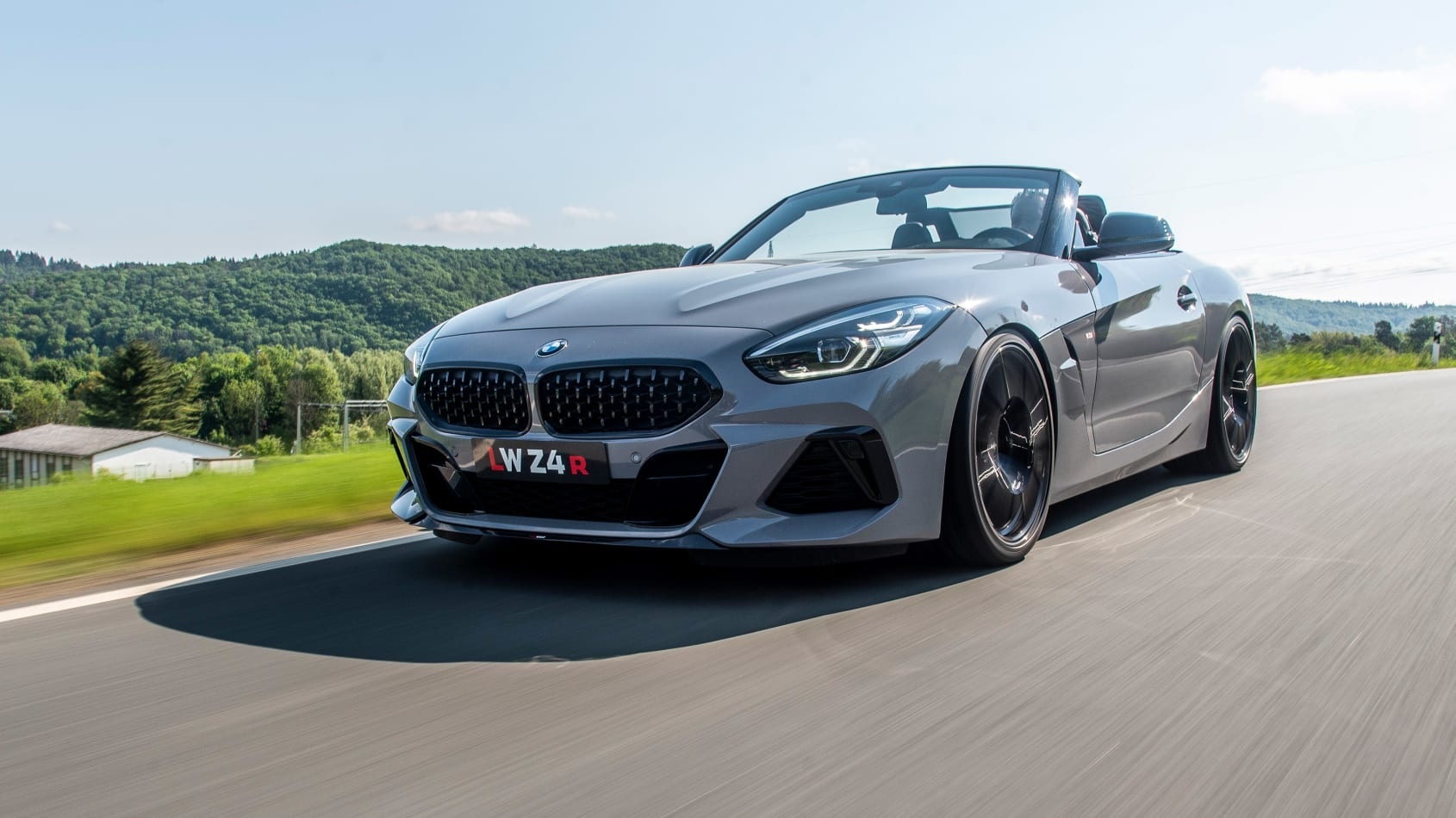 Ban do BMW Z4 R cong suat 395 ma luc tu Lightweight Performance anh 9