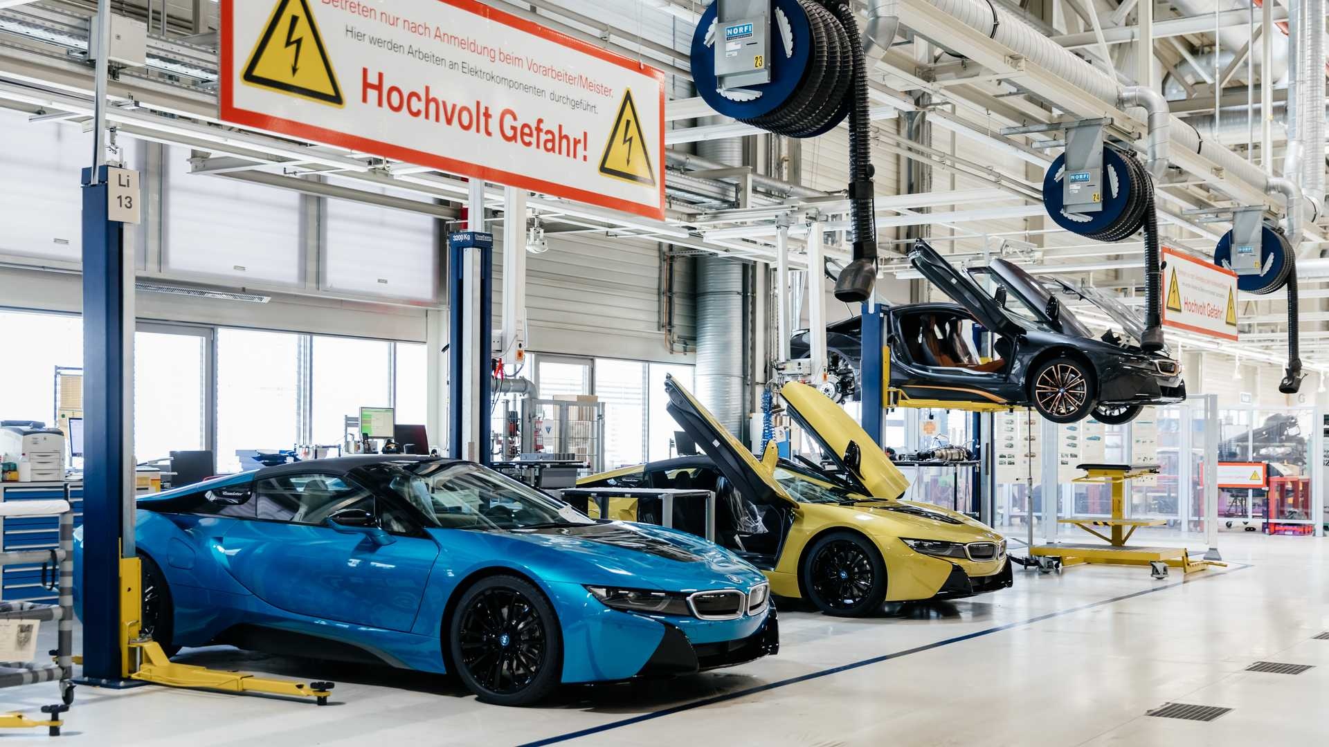 BMW chia tay i8 bằng 18 phiên bản màu sơn khác nhau ảnh 11 BMW chia tay i8 bang 18 phien ban mau son khac nhau anh 11