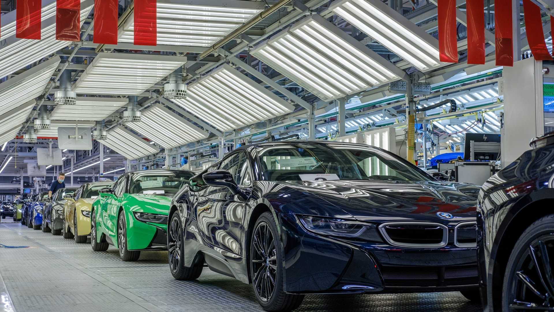 BMW chia tay i8 bằng 18 phiên bản màu sơn khác nhau ảnh 18 BMW chia tay i8 bang 18 phien ban mau son khac nhau anh 18