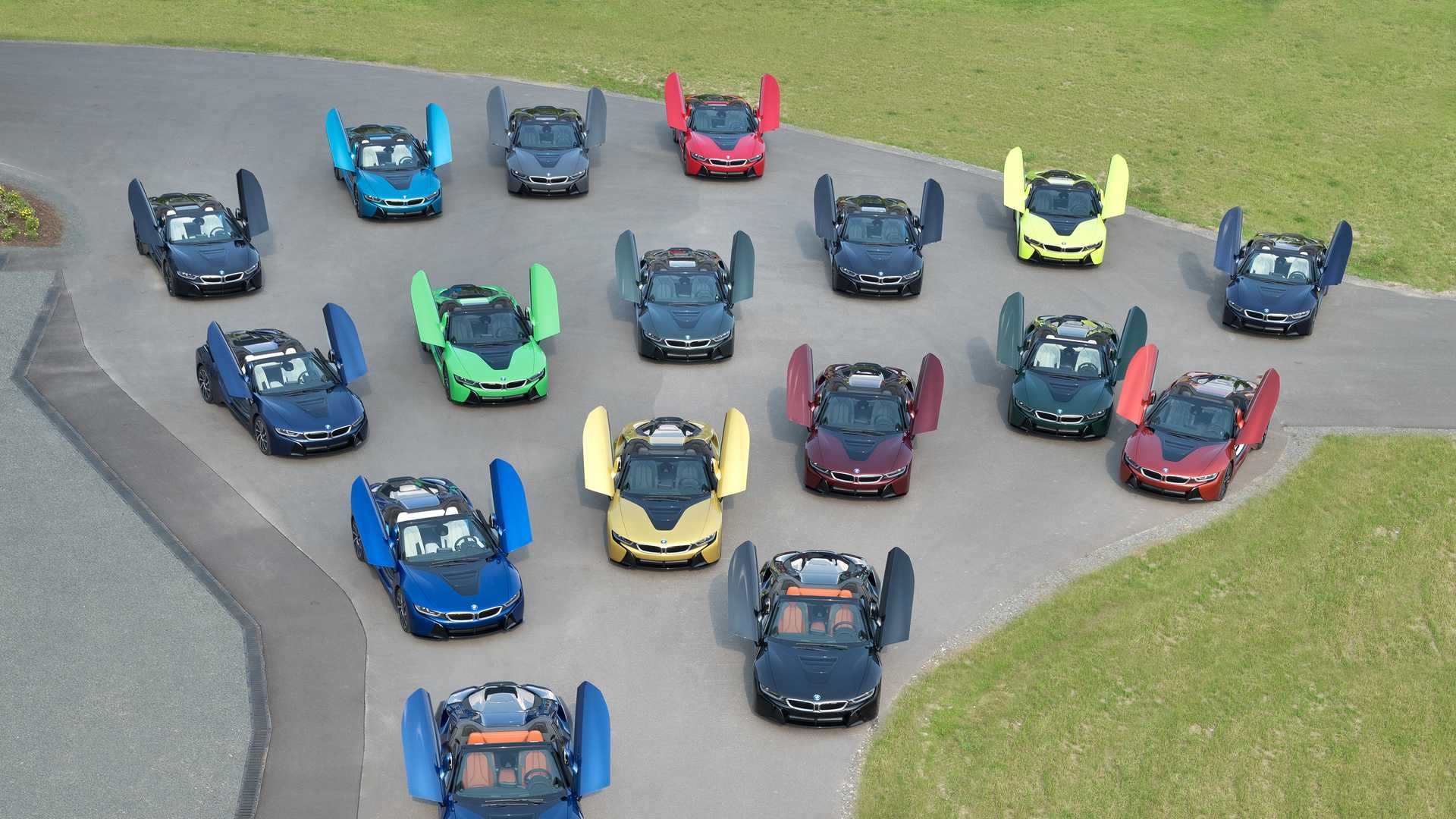 BMW chia tay i8 bang 18 phien ban mau son khac nhau anh 1