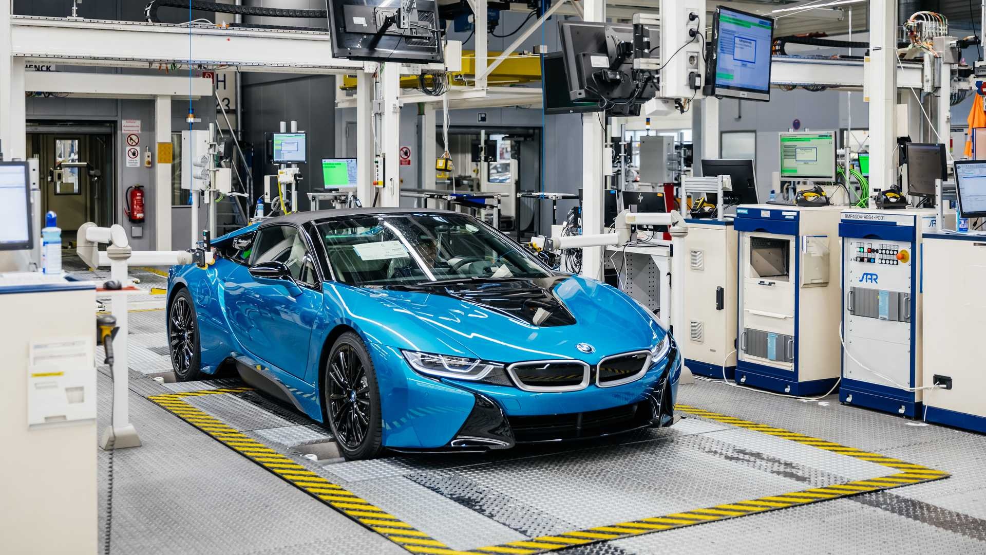BMW chia tay i8 bang 18 phien ban mau son khac nhau anh 13