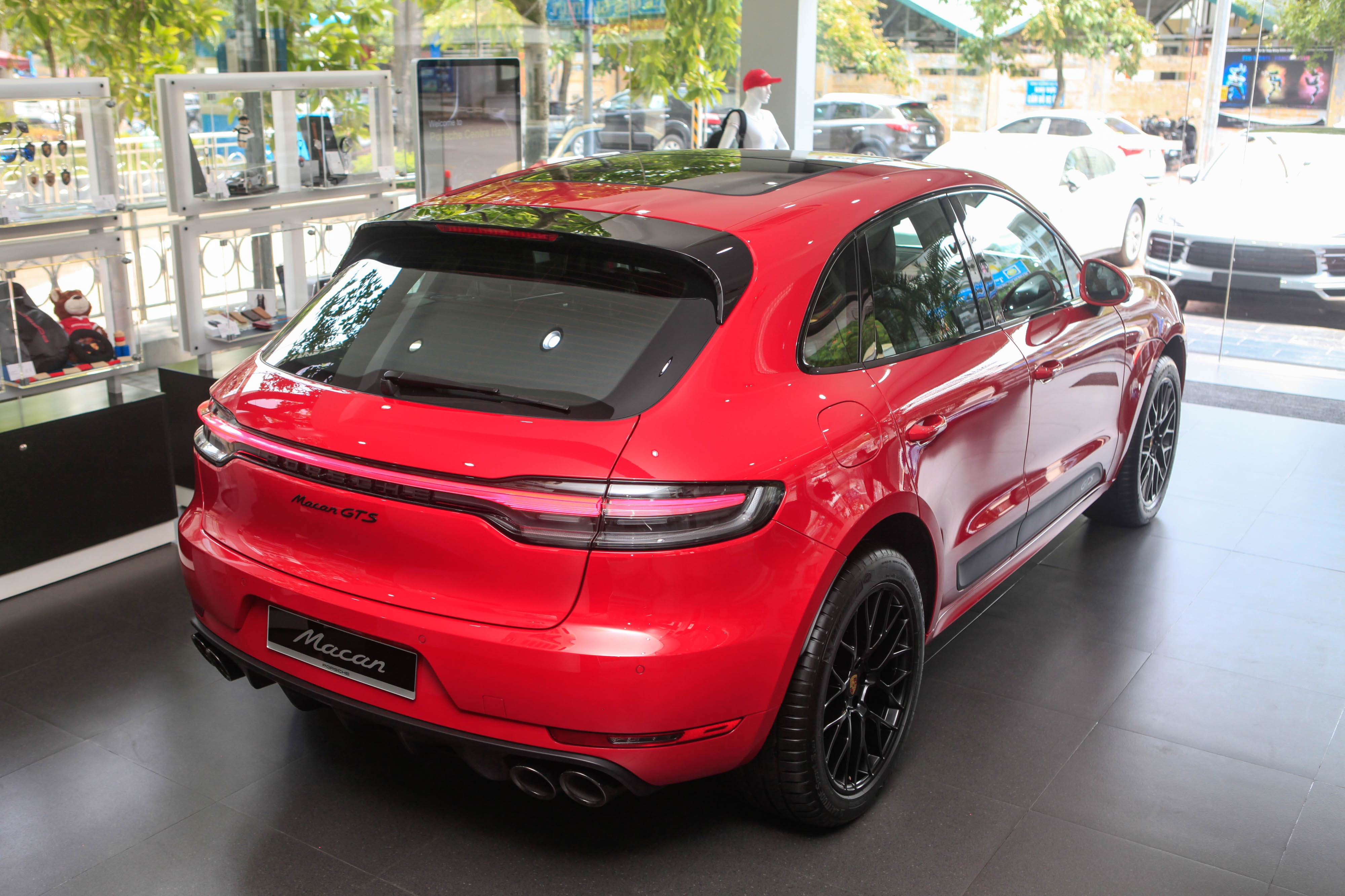 Chi tiết Porsche Macan GTS 2020 tại Việt Nam ảnh 5 Chi tiet Porsche Macan GTS 2020 tai Viet Nam anh 5