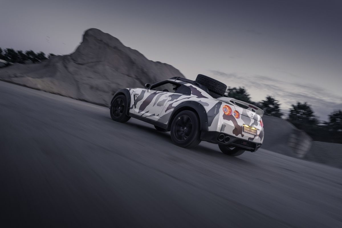 Nissan GT-R Godzilla 2.0 do off-road 600 ma luc anh 8