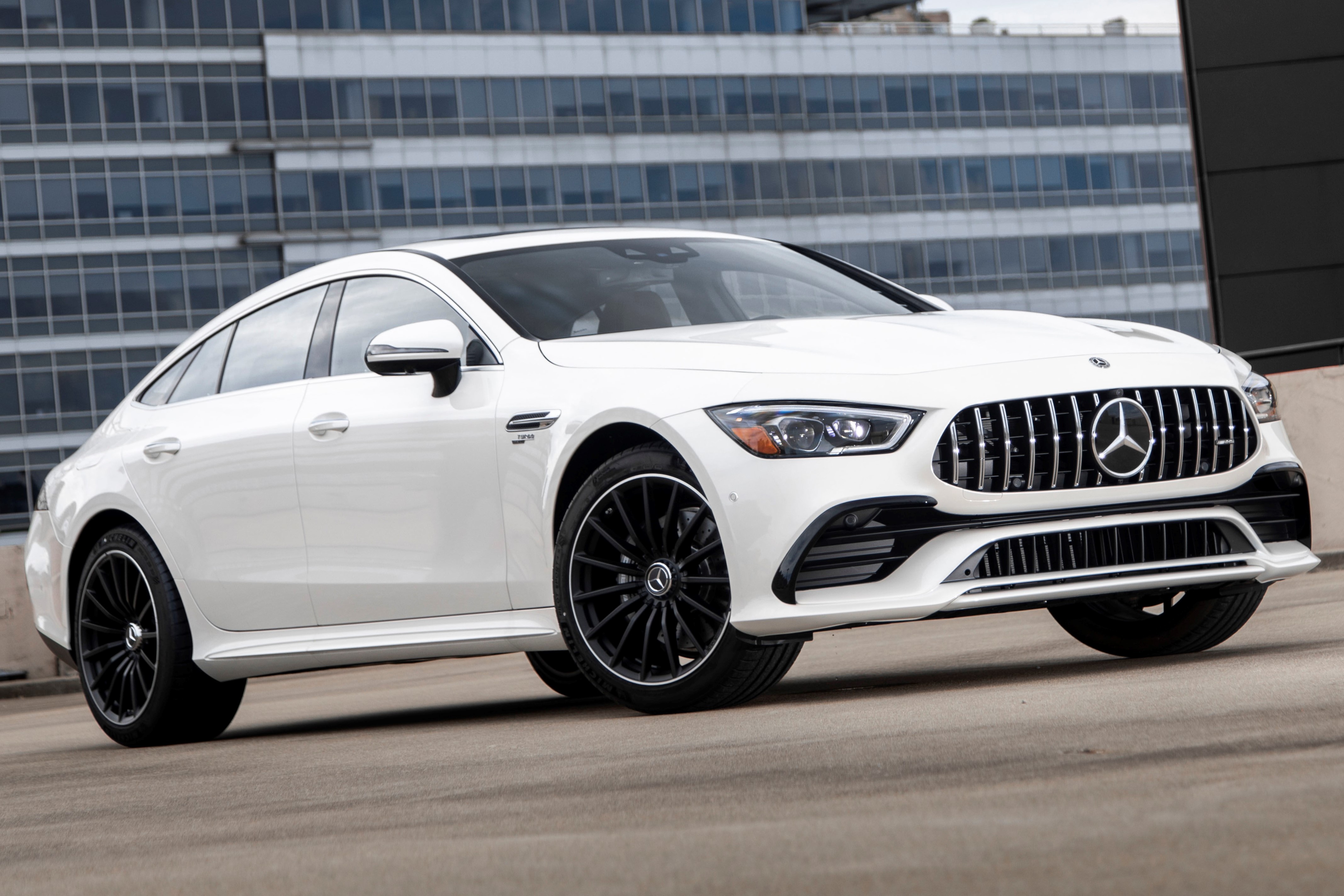 Mercedes-Benz sap khai tu nhieu mau xe de giam chi phi hinh anh