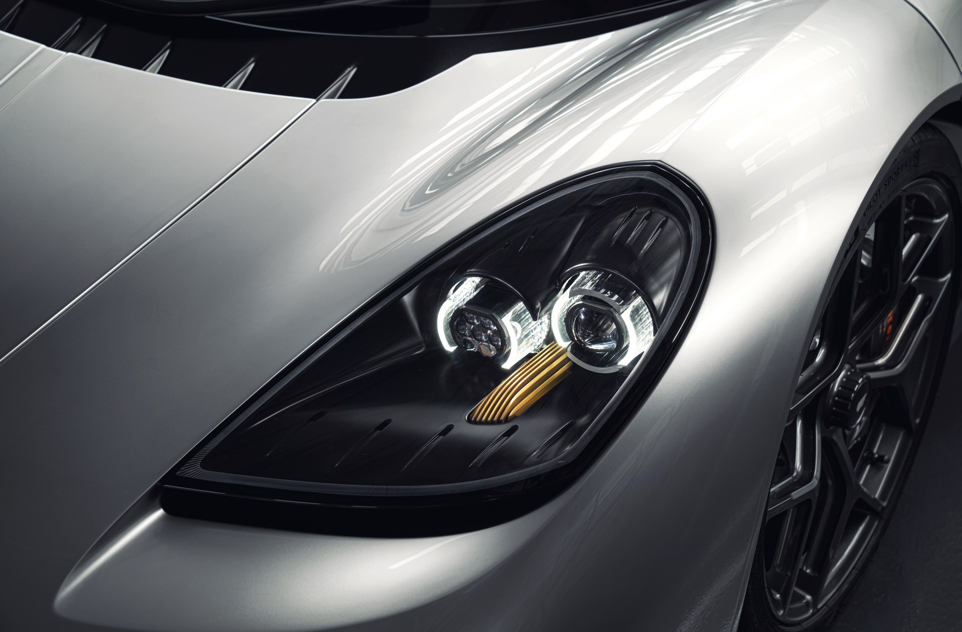 Gordon Murray T.50 - hậu duệ của huyền thoại McLaren F1 ảnh 4 Gordon Murray T.50 - hau due cua huyen thoai McLaren F1 anh 4