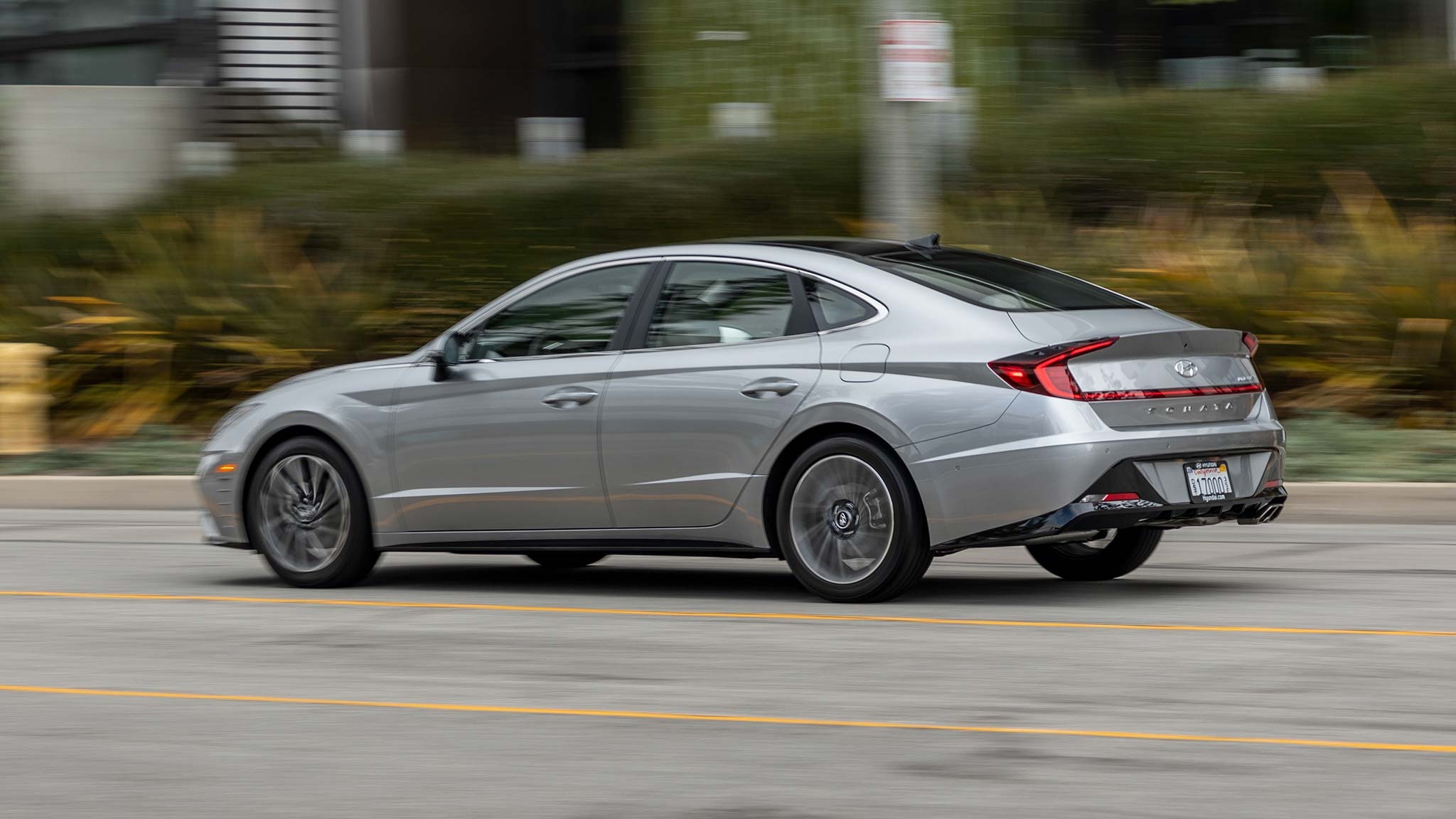 Đánh giá Hyundai Sonata 2020 ảnh 26 Danh gia Hyundai Sonata 2020 anh 26