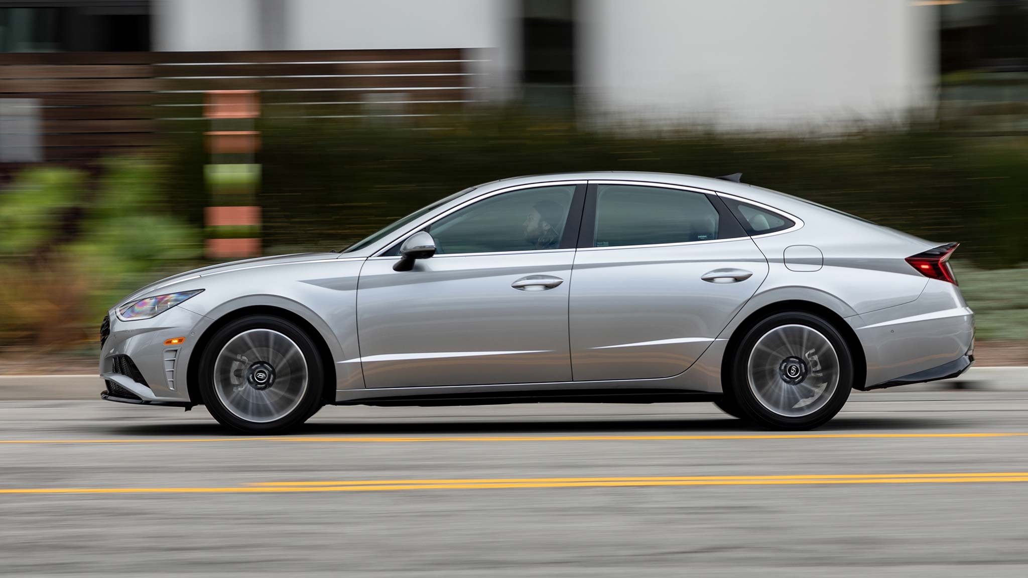 Đánh giá Hyundai Sonata 2020 ảnh 25 Danh gia Hyundai Sonata 2020 anh 25